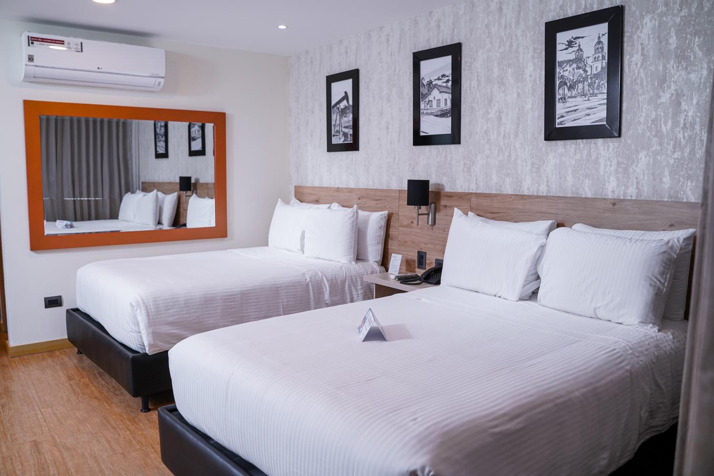 Twin Room - Photo 1