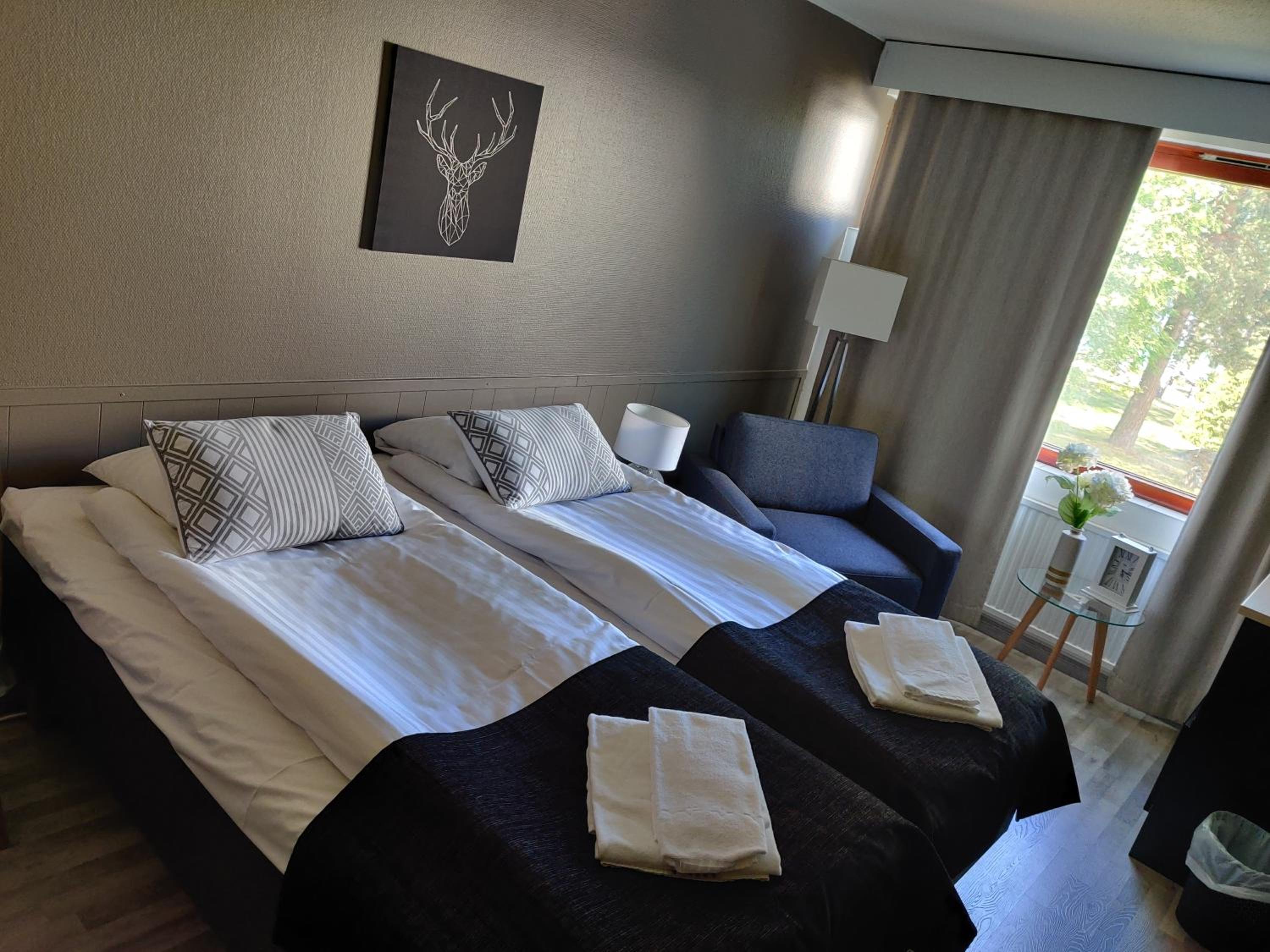 One-Bedroom Apartment - Photo 1