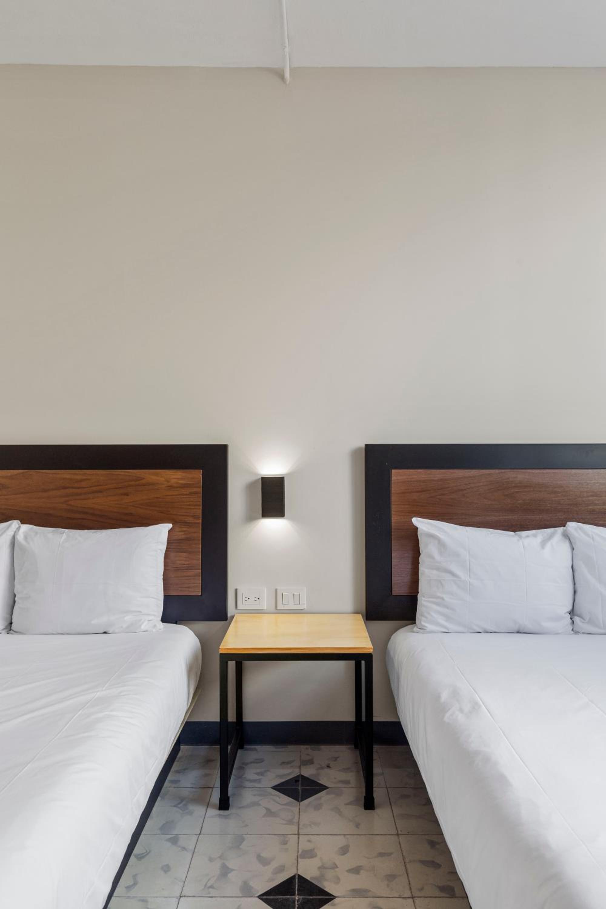 Double Room - Photo 10