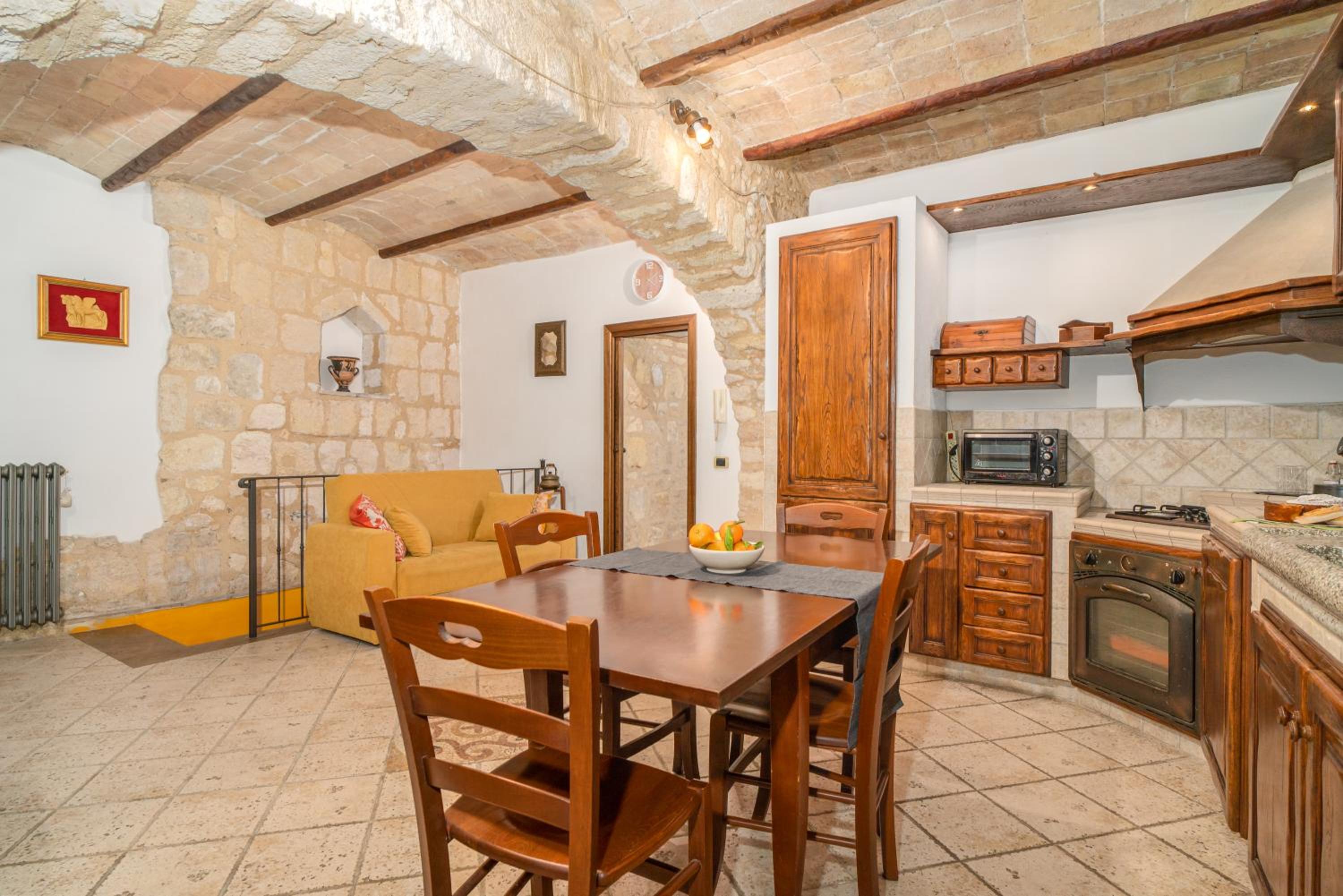Two-Bedroom House - Photo 36