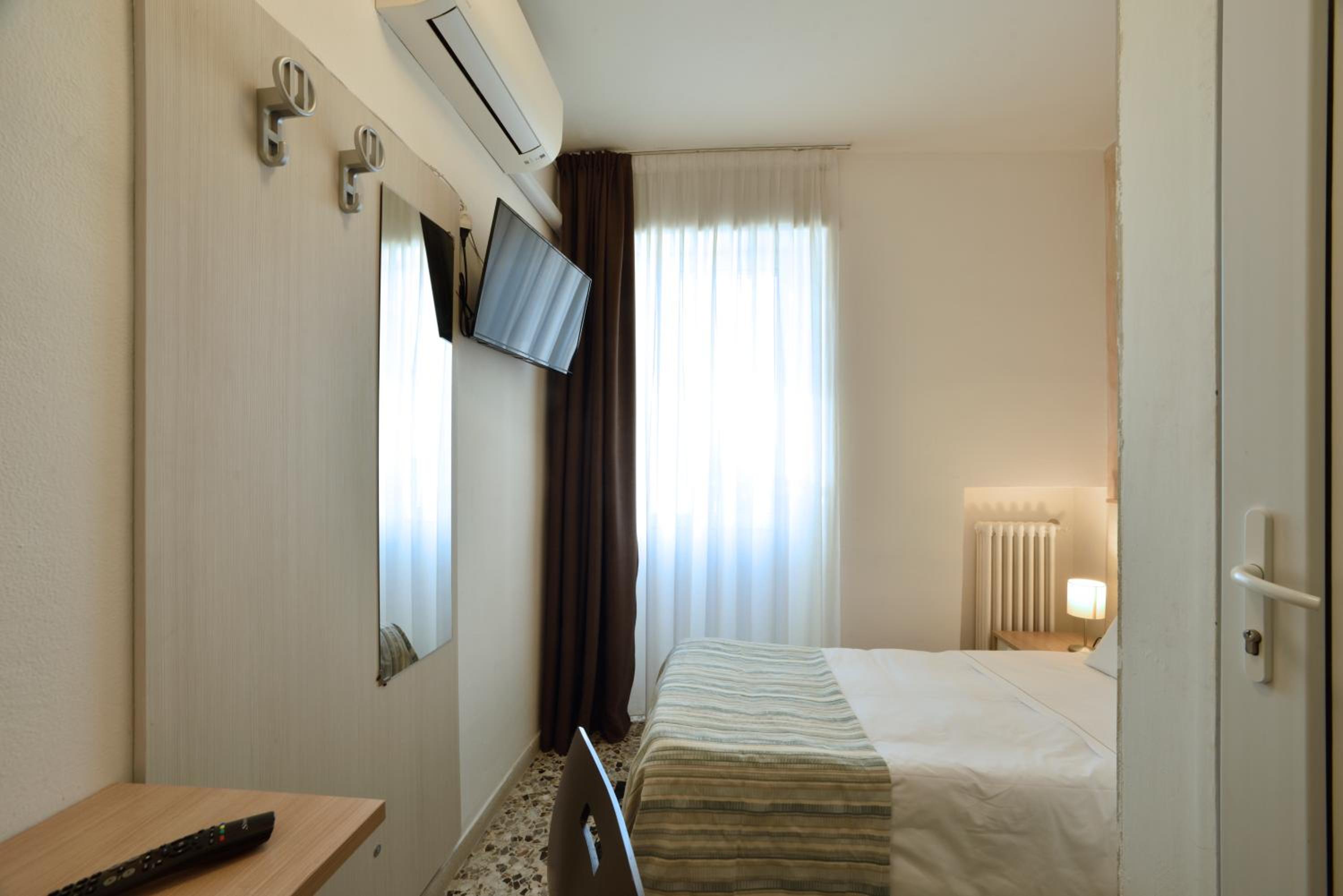 Economy Single Room photo 1
