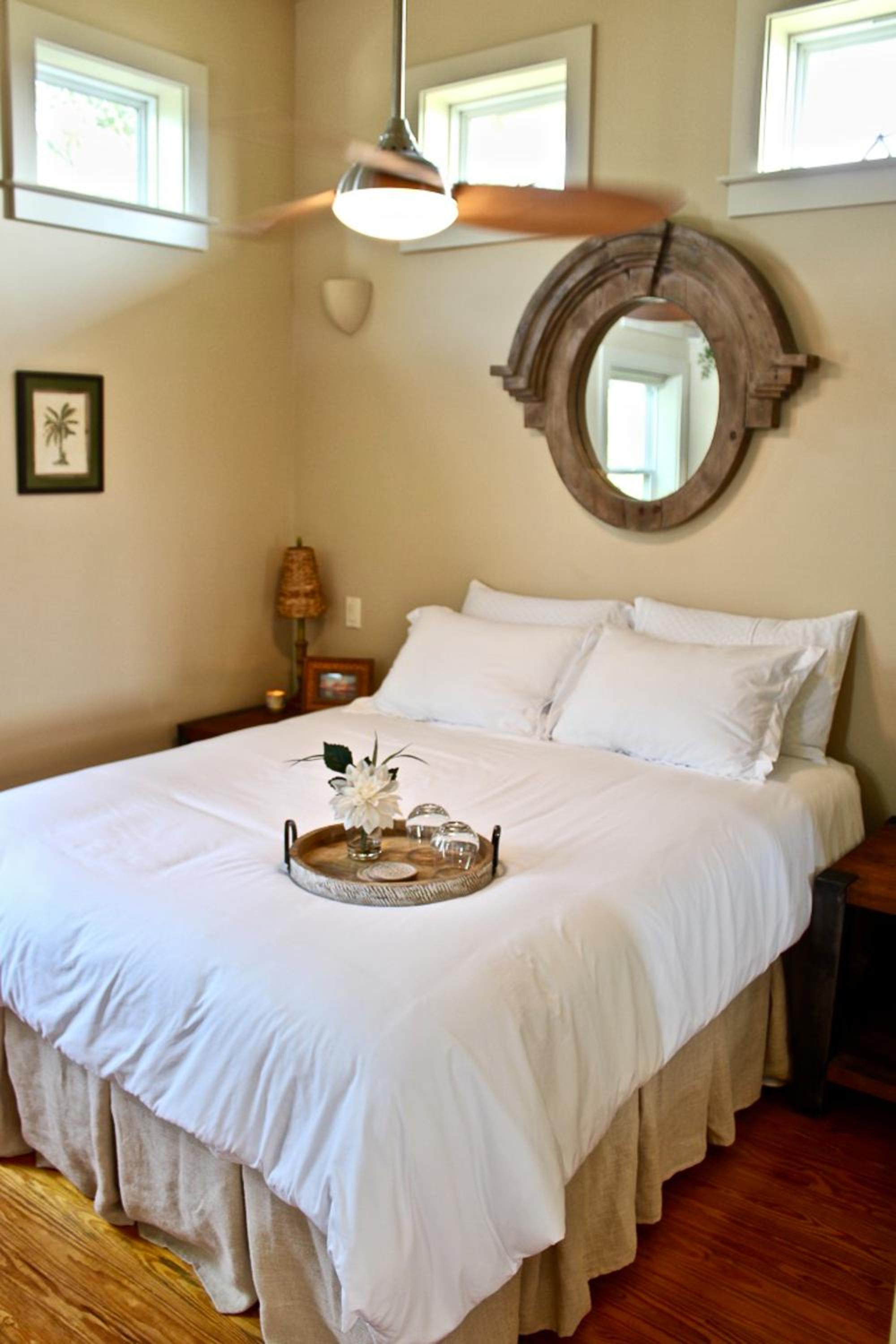 One-Bedroom House photo 1