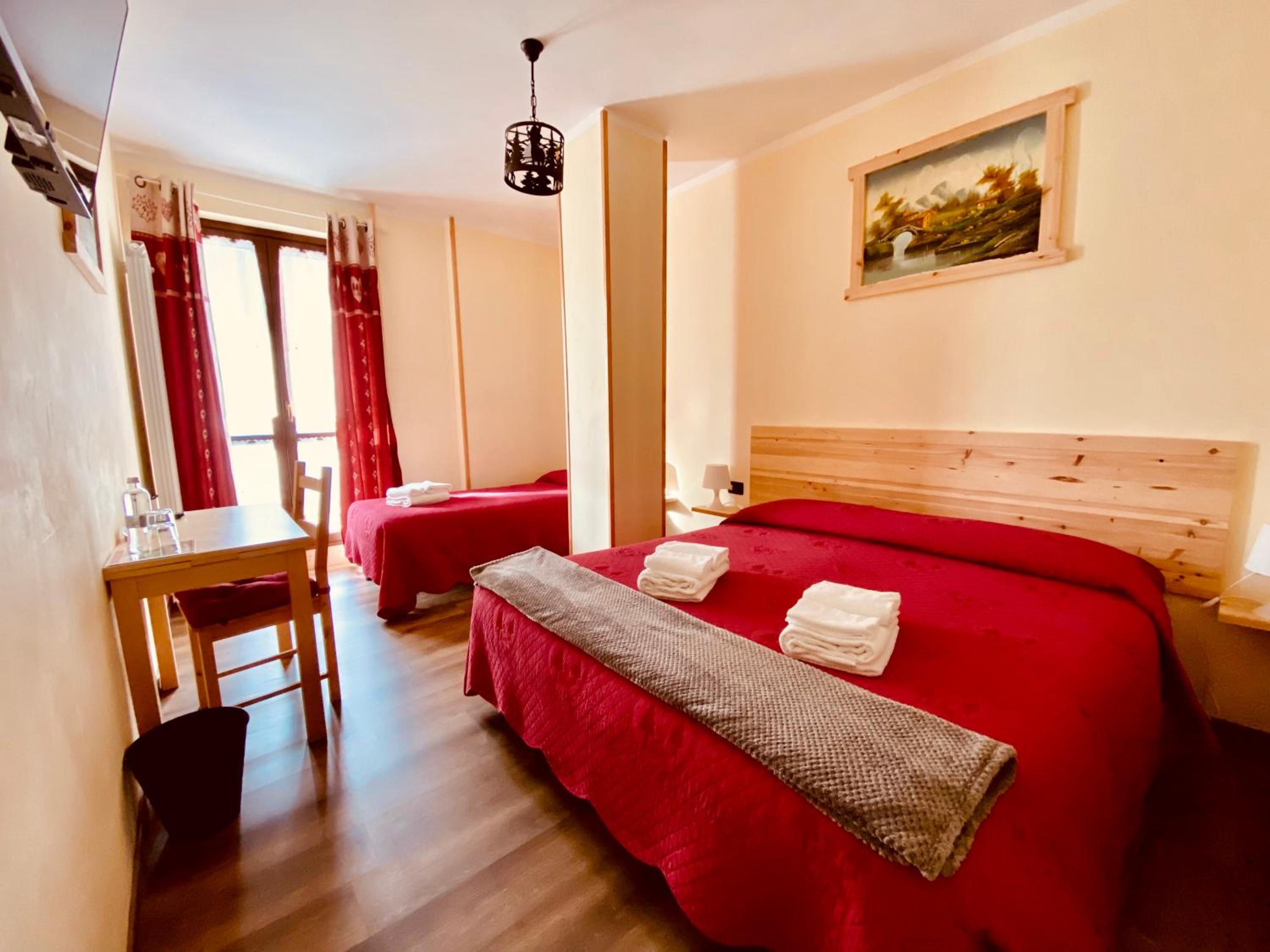Standard Double or Twin Room with Balcony photo 2