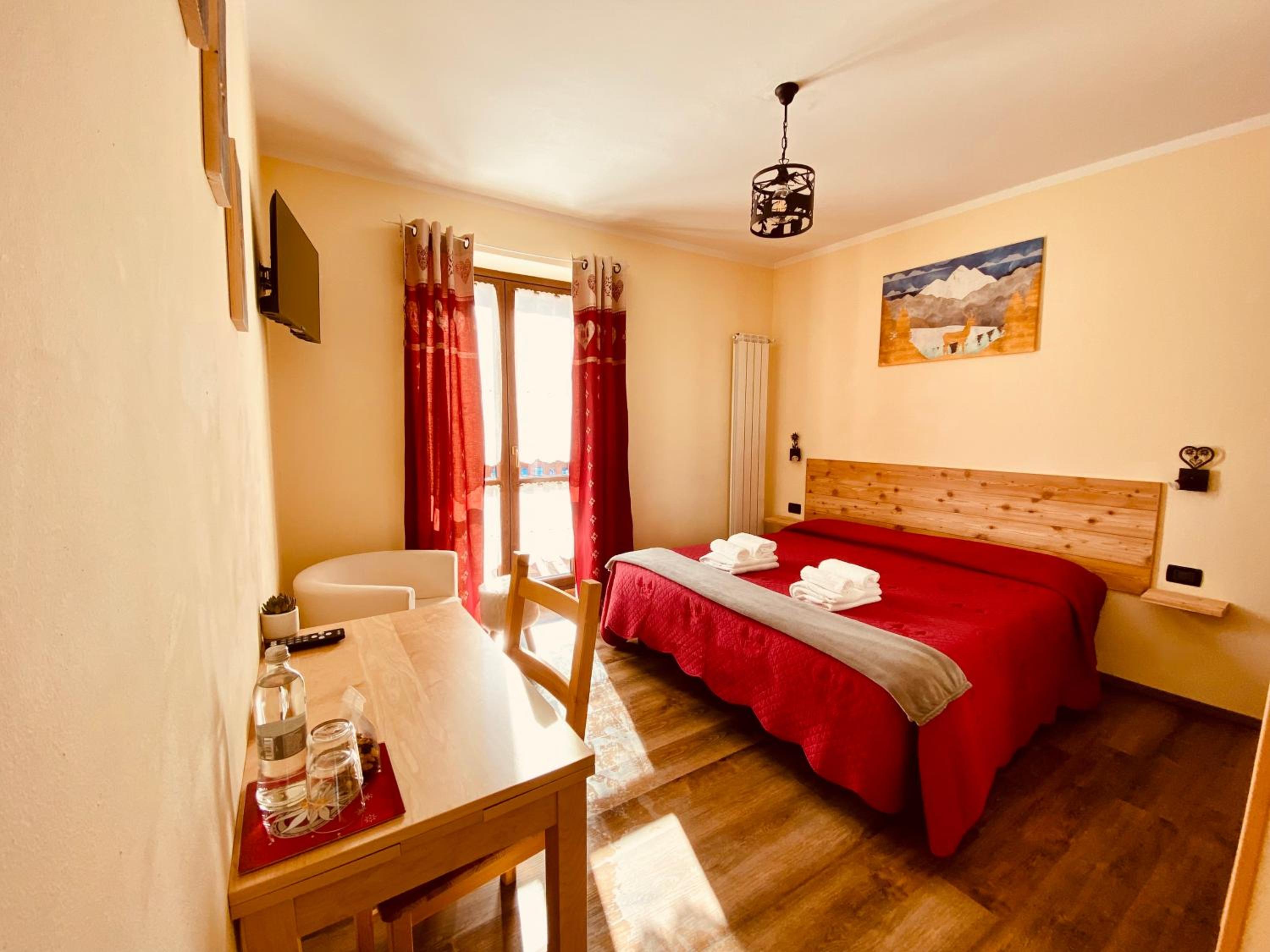 Standard Double or Twin Room with Balcony photo 3