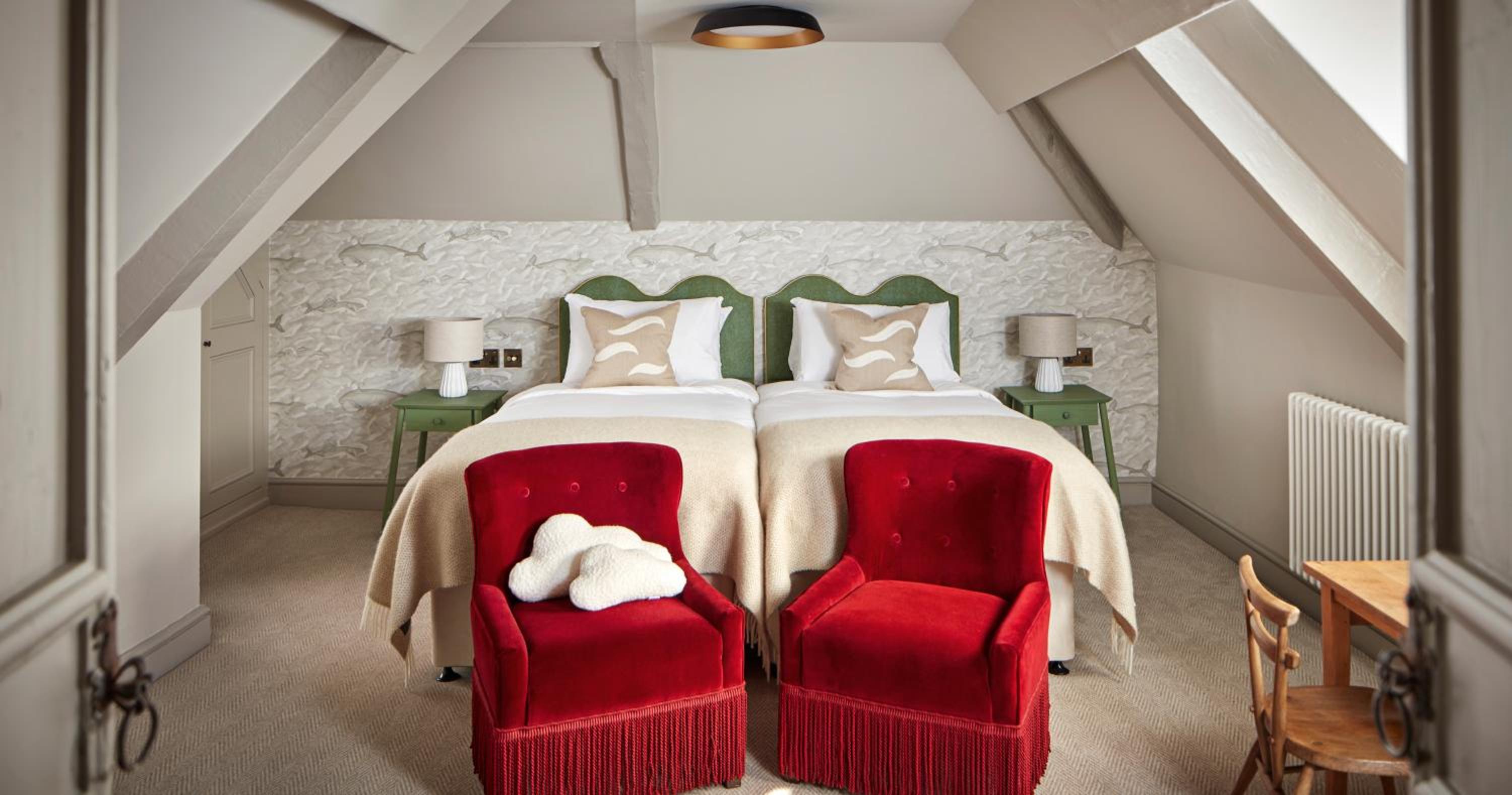 Deluxe Family Suite photo 2