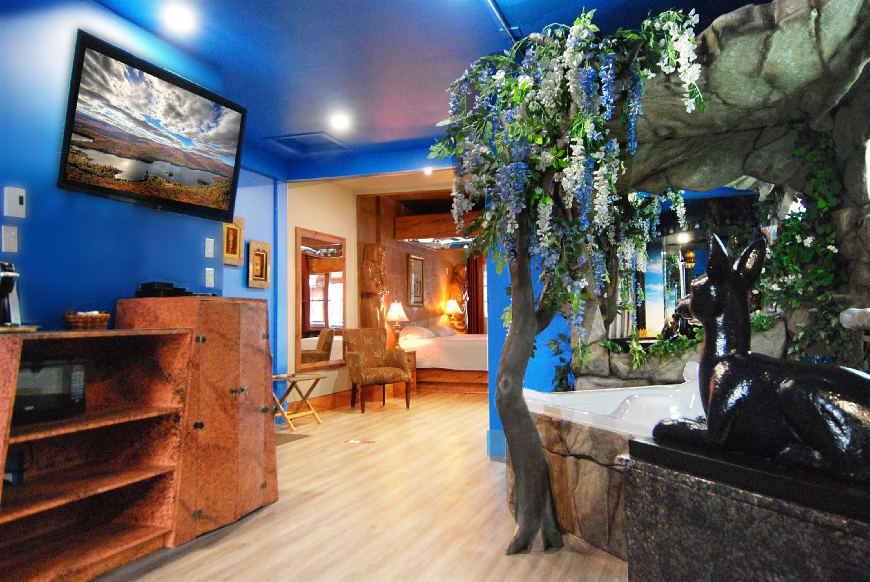 Suite King Room with Lake View
