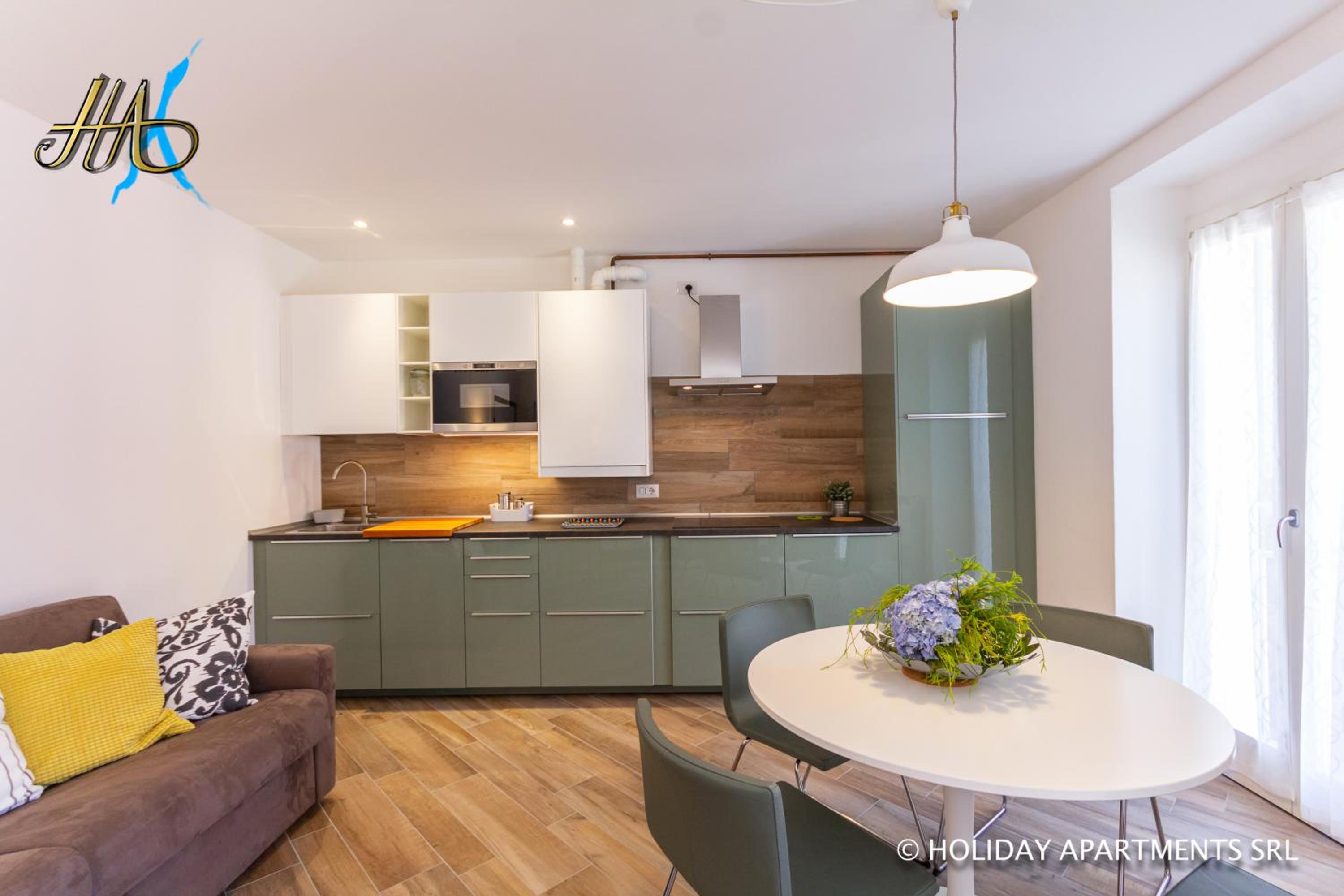 Apartment with Balcony - Photo 46