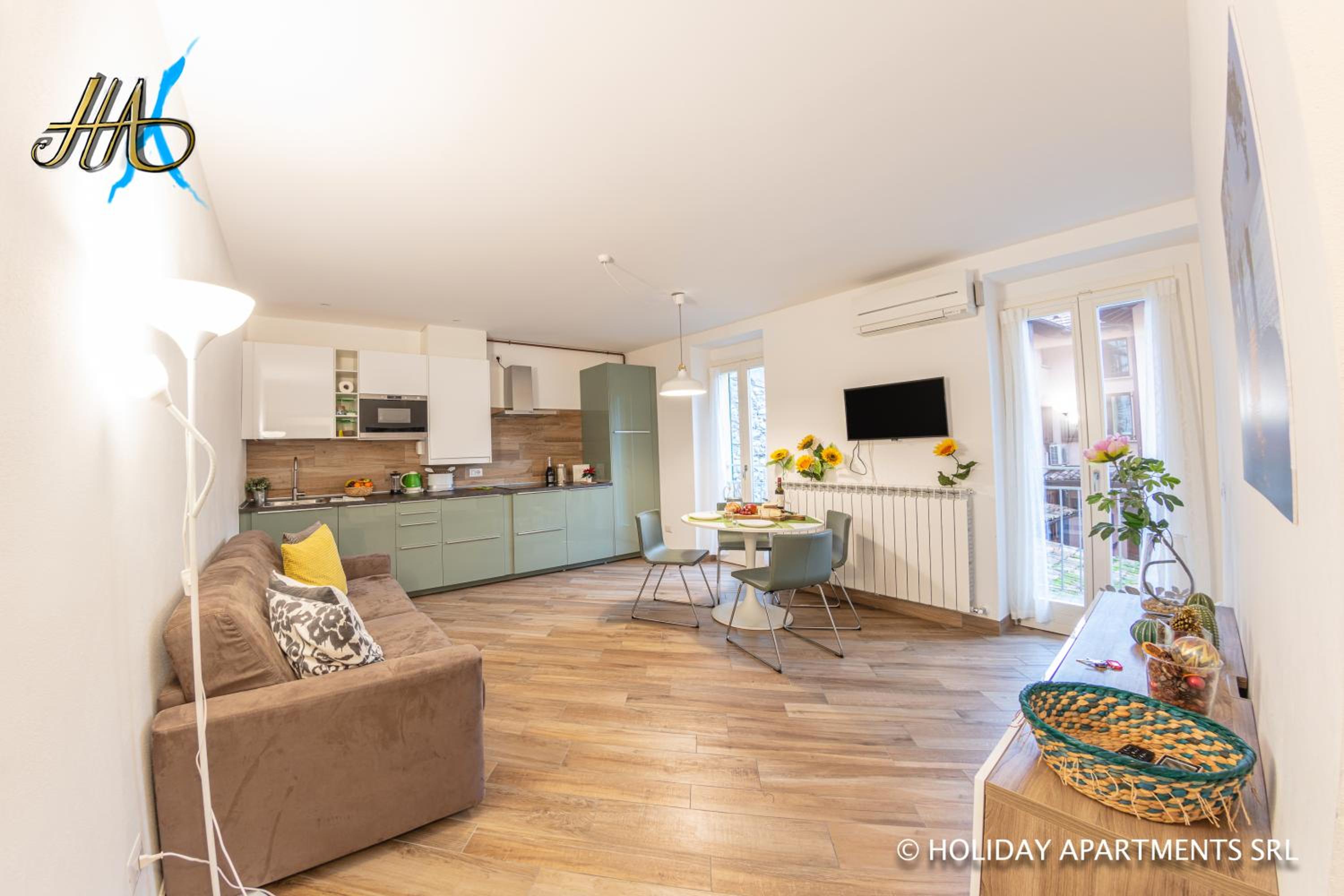 Apartment with Balcony - Photo 37