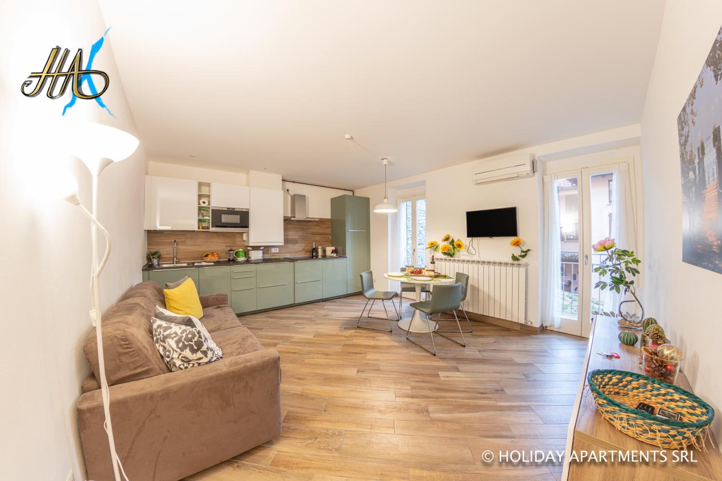 Apartment with Balcony - Photo 31