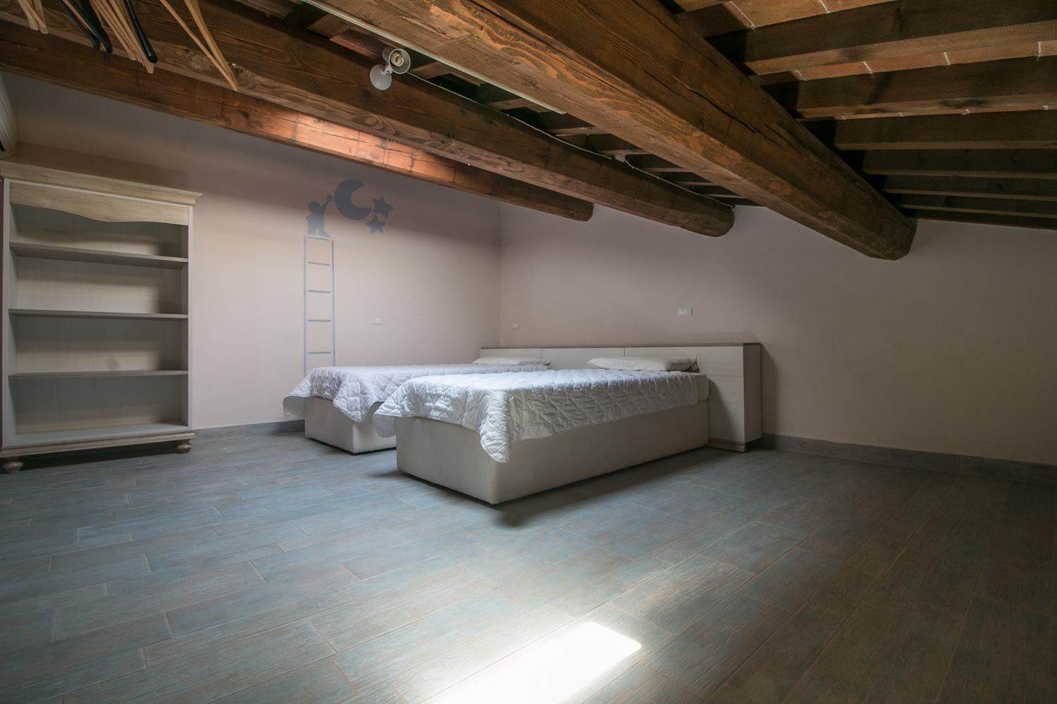 Duplex Apartment - Photo 4