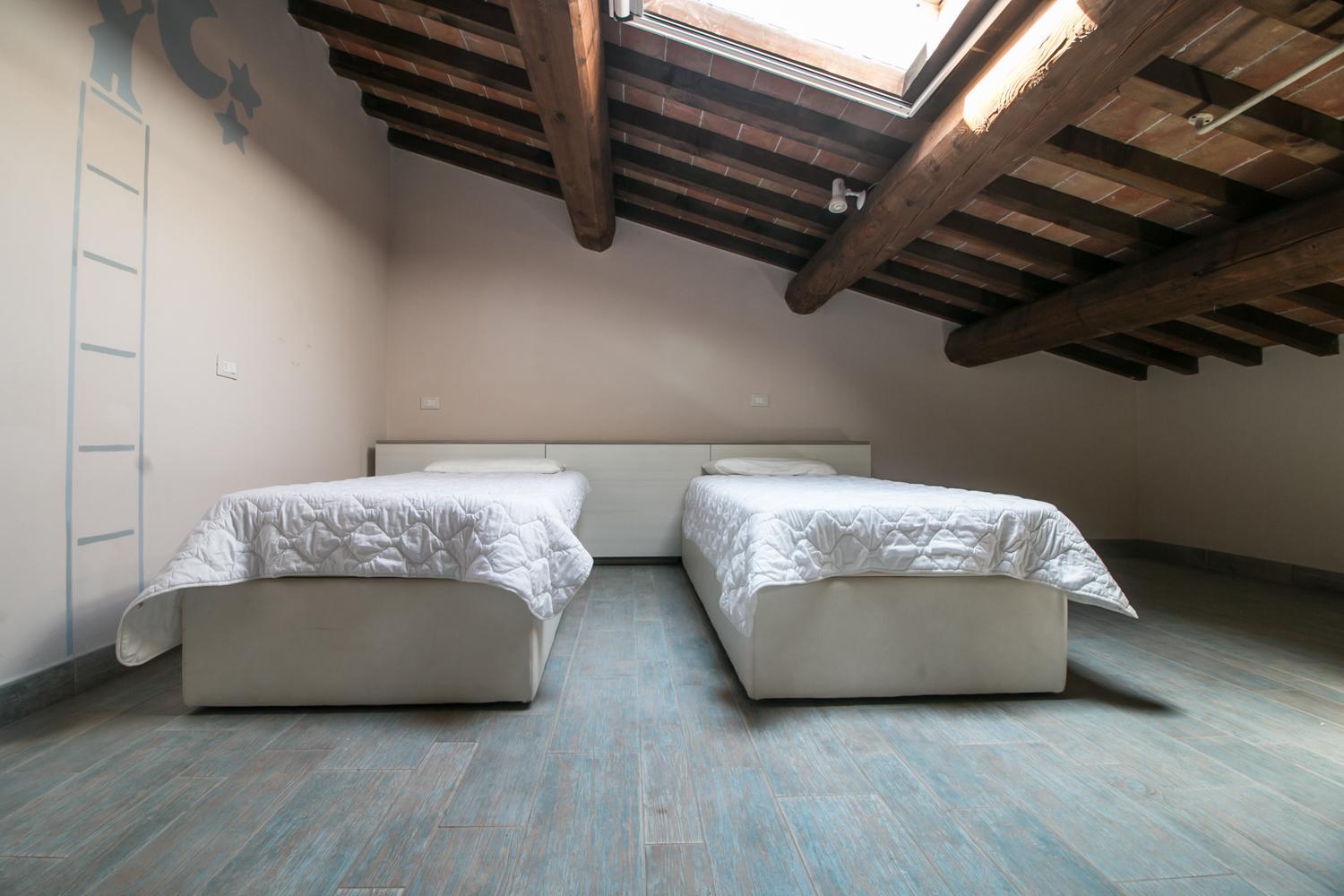 Duplex Apartment - Photo 16