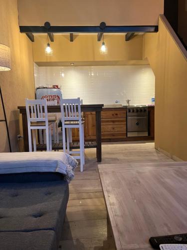 Four-Bedroom House photo 3