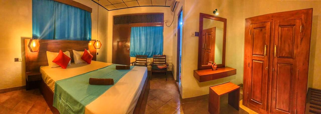 Deluxe Double Room with Balcony photo 1