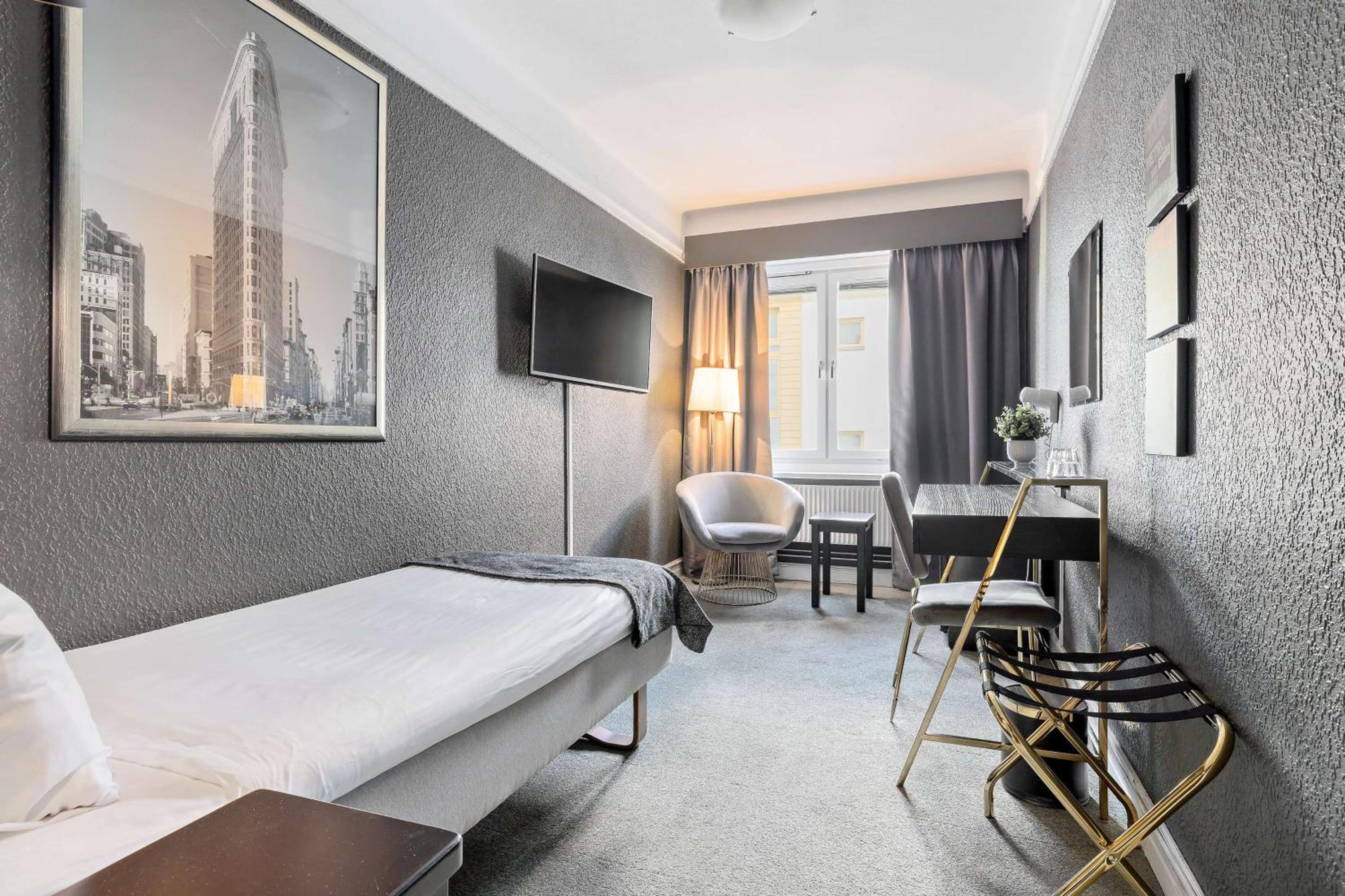 Single Room photo 1