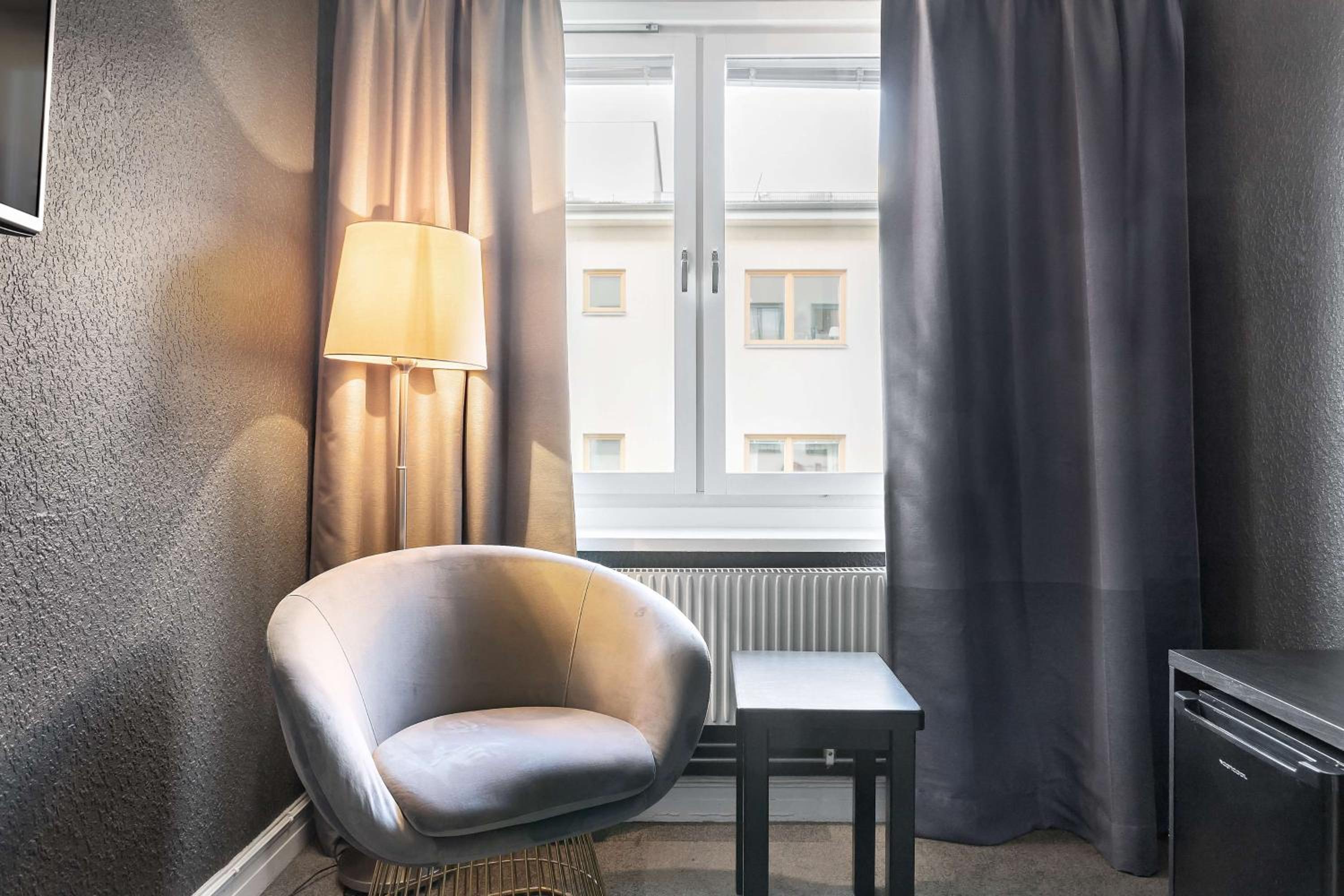 Single Room photo 3