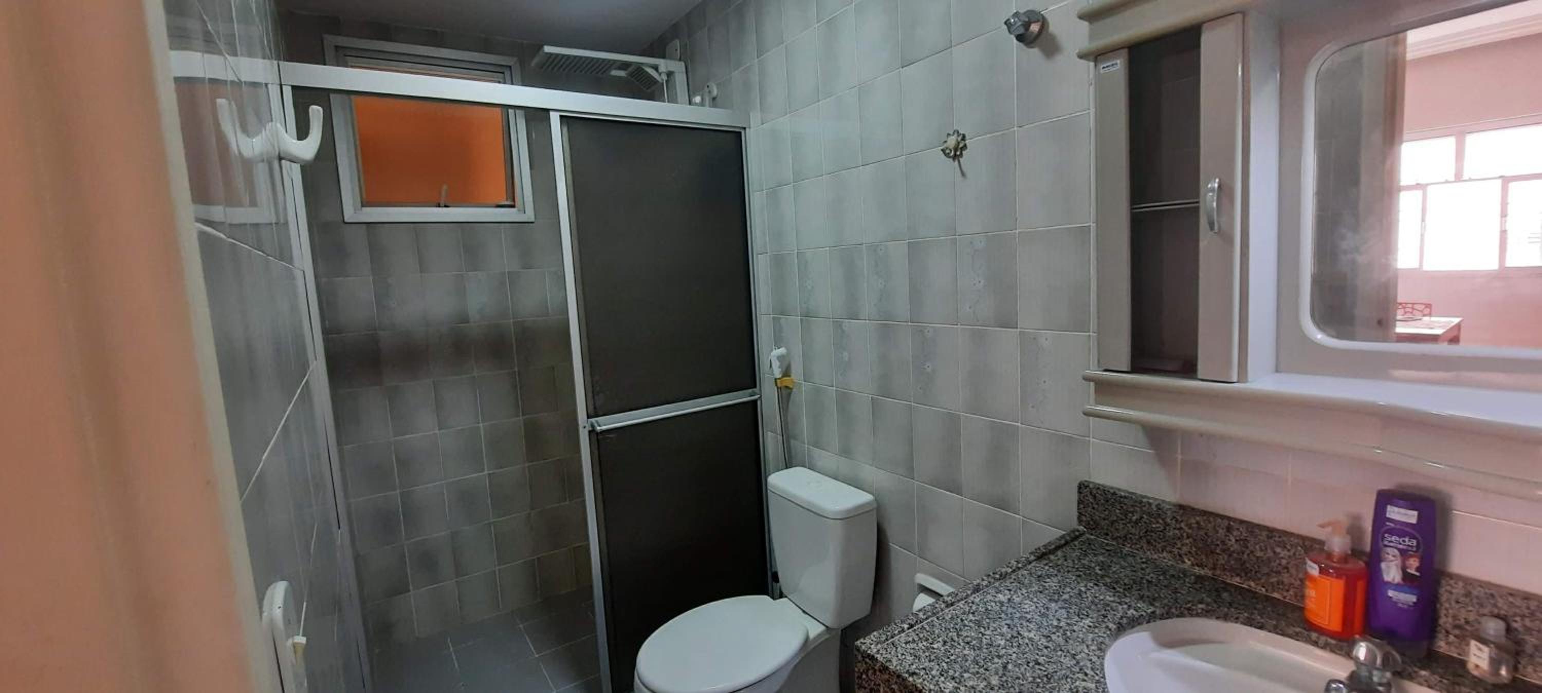 One-Bedroom Apartment - Photo 51