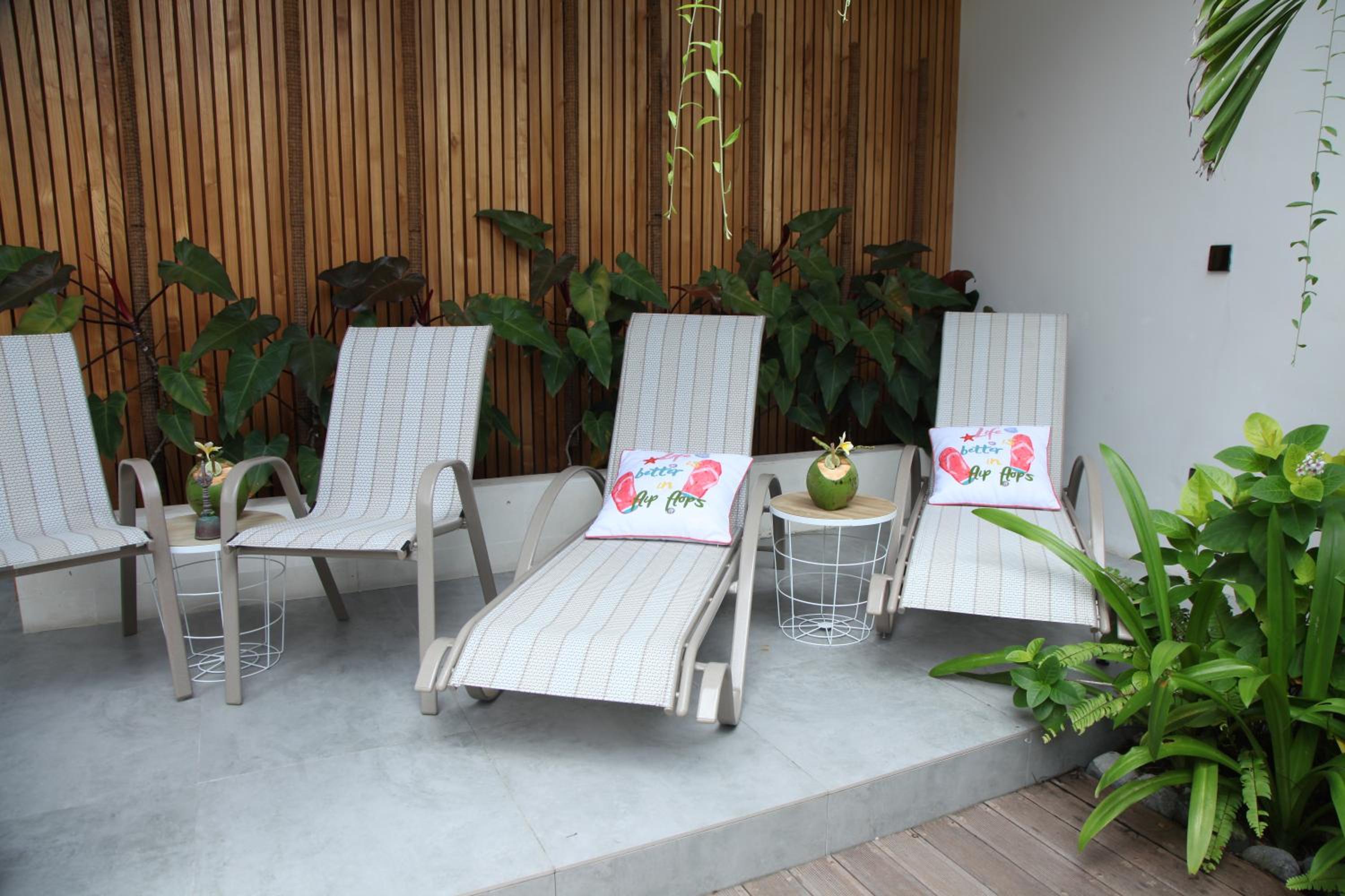 Jacuzzi Villa - Photo 27