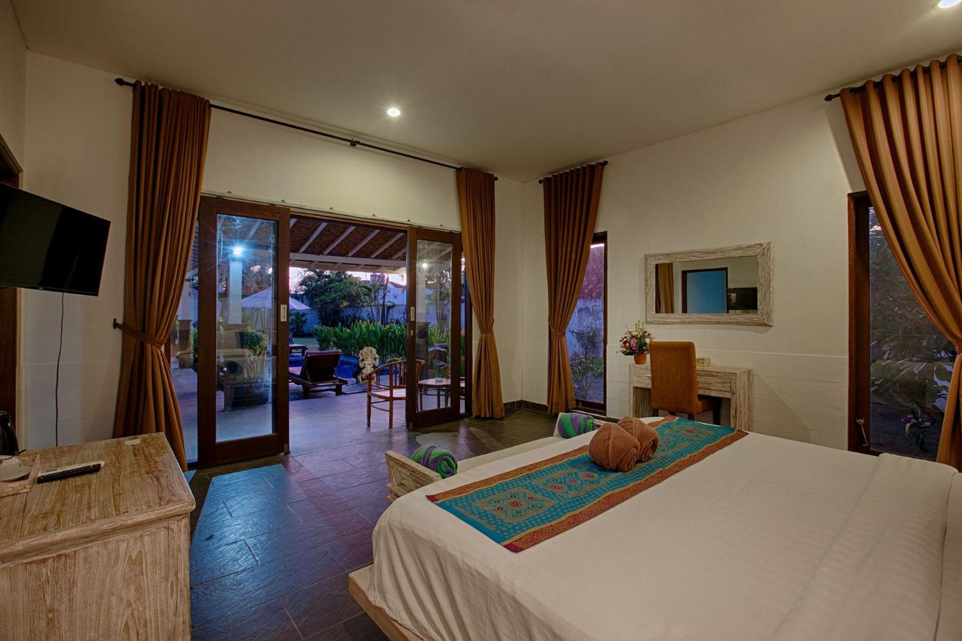 One Bedroom Villa Sharing Pool