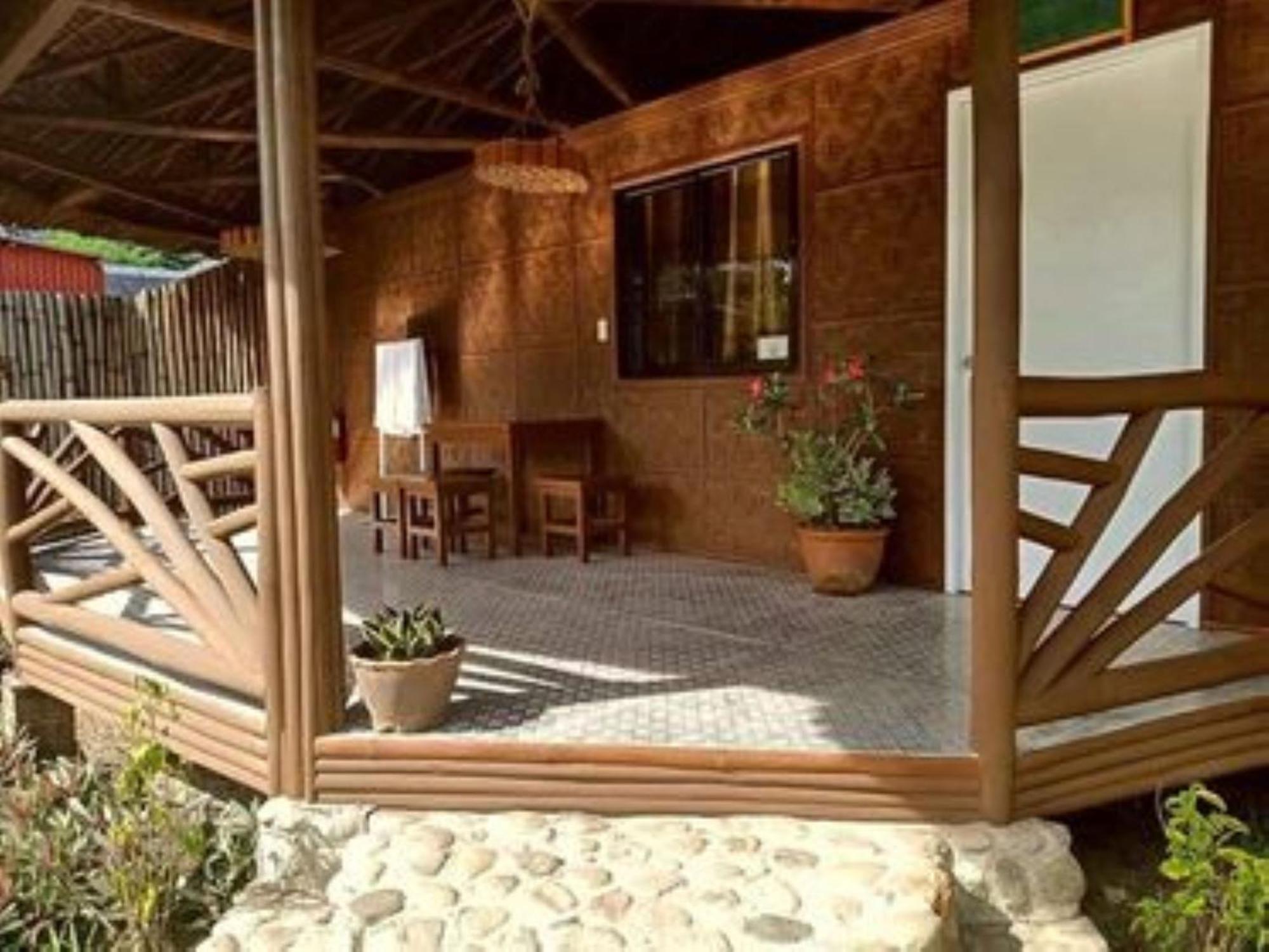 Family Bungalow photo 2