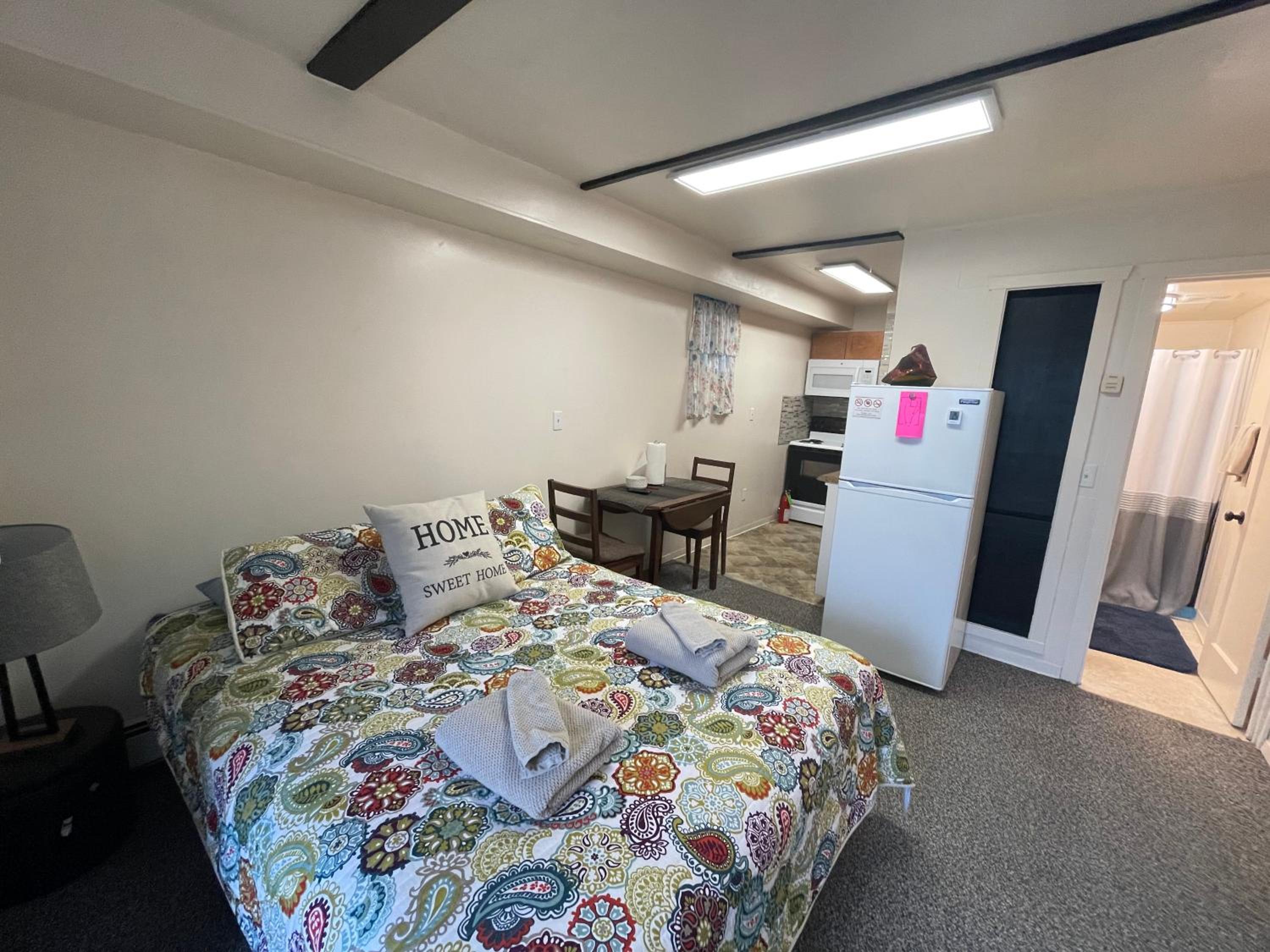 One-Bedroom House photo 1