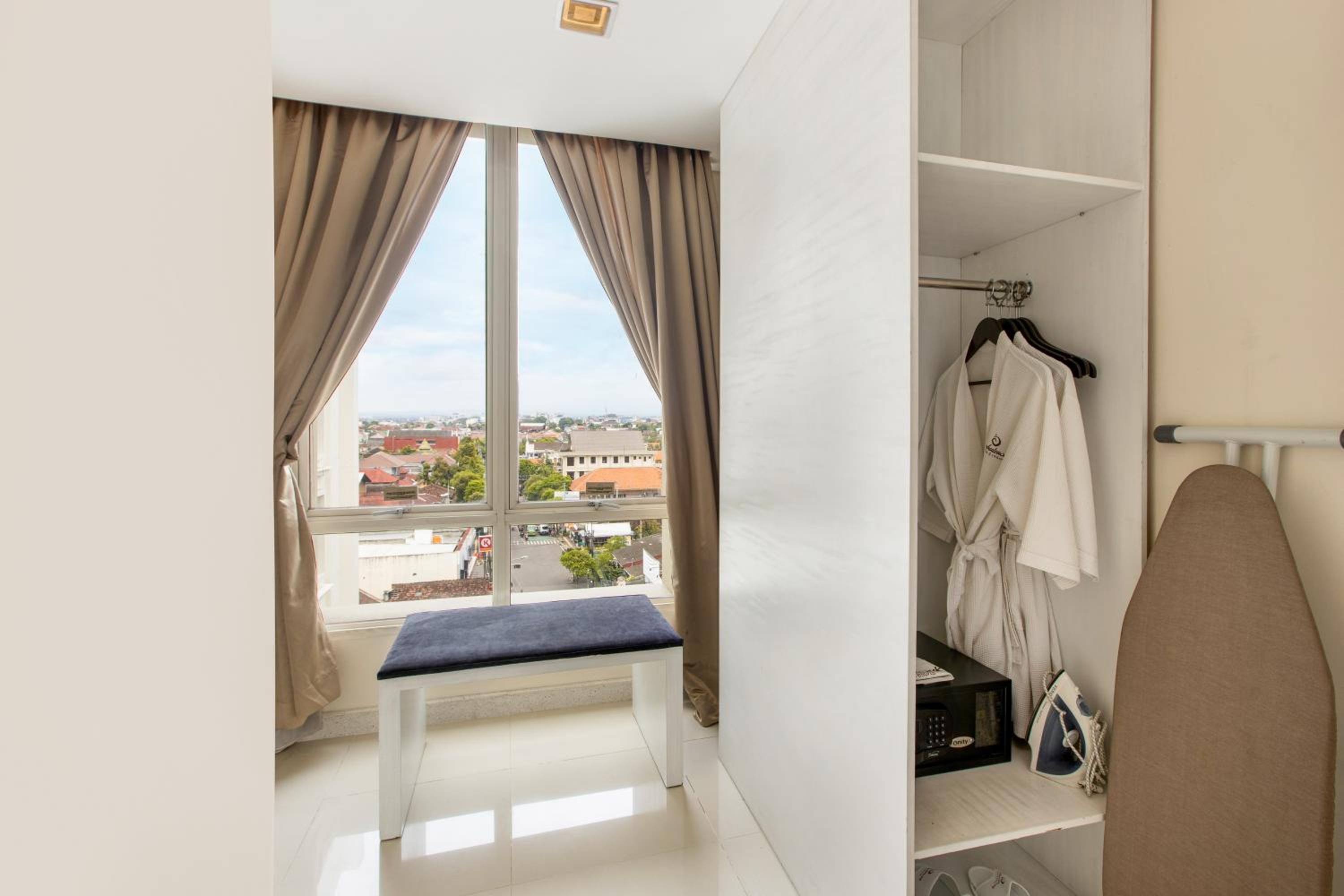 Deluxe Premier Room photo 2