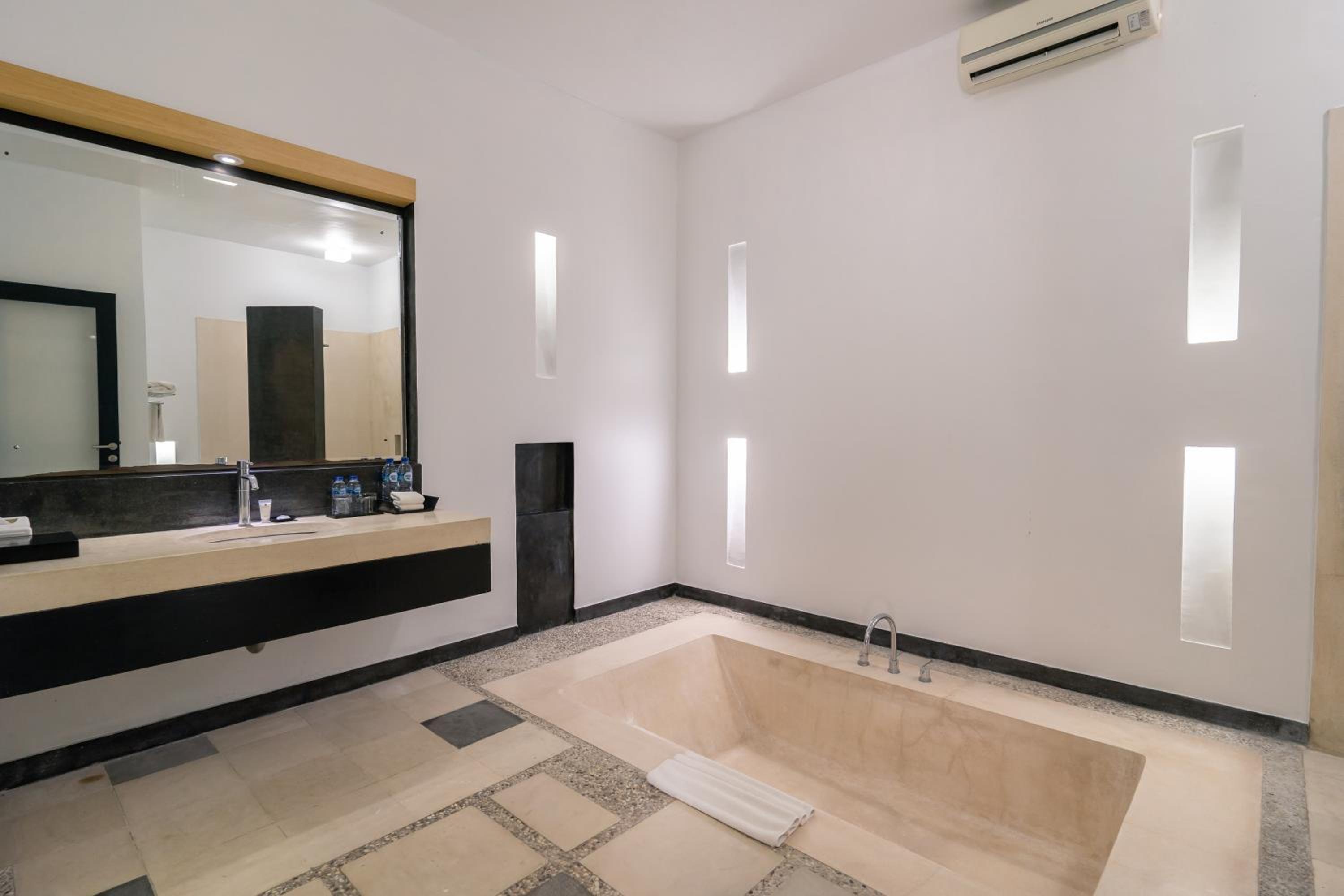 Two-Bedroom Villa with Private Pool - Photo 10