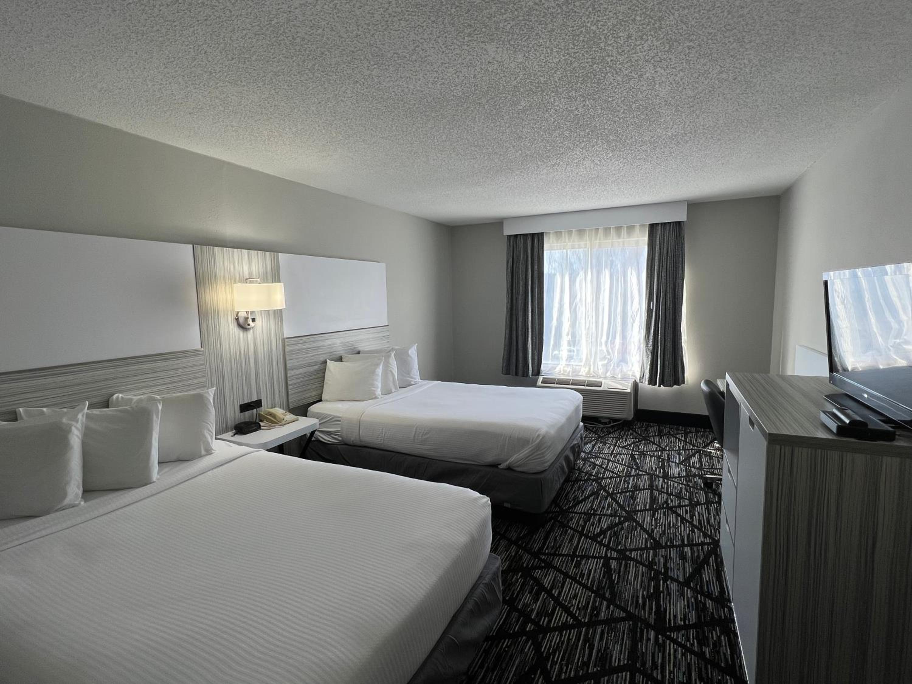 Double Room with Two Double Beds - Non-Smoking - Photo 1