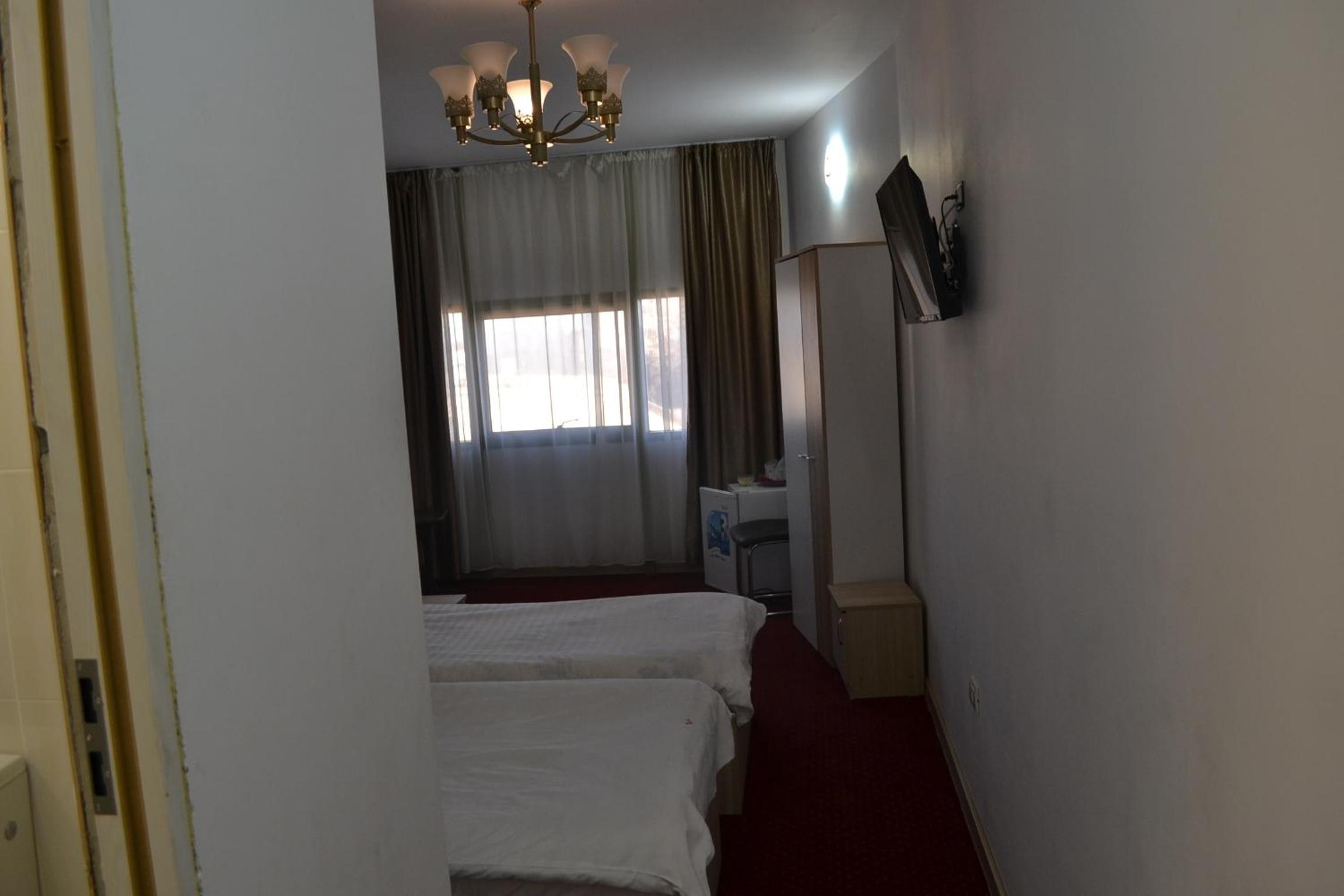 Double Room with Private Bathroom - Photo 96