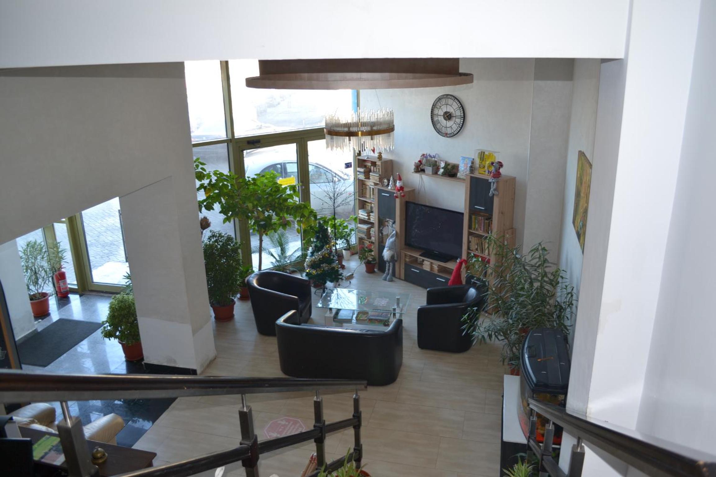 Double Room with Private Bathroom - Photo 106