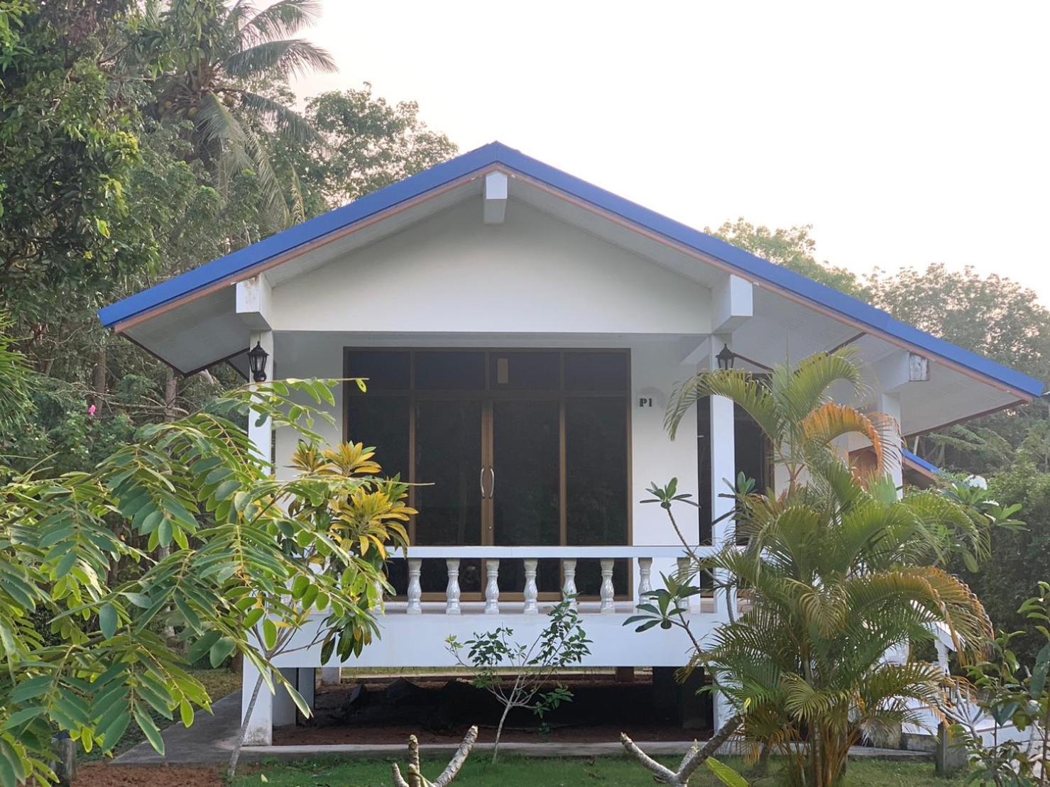 One-Bedroom House - Photo 10