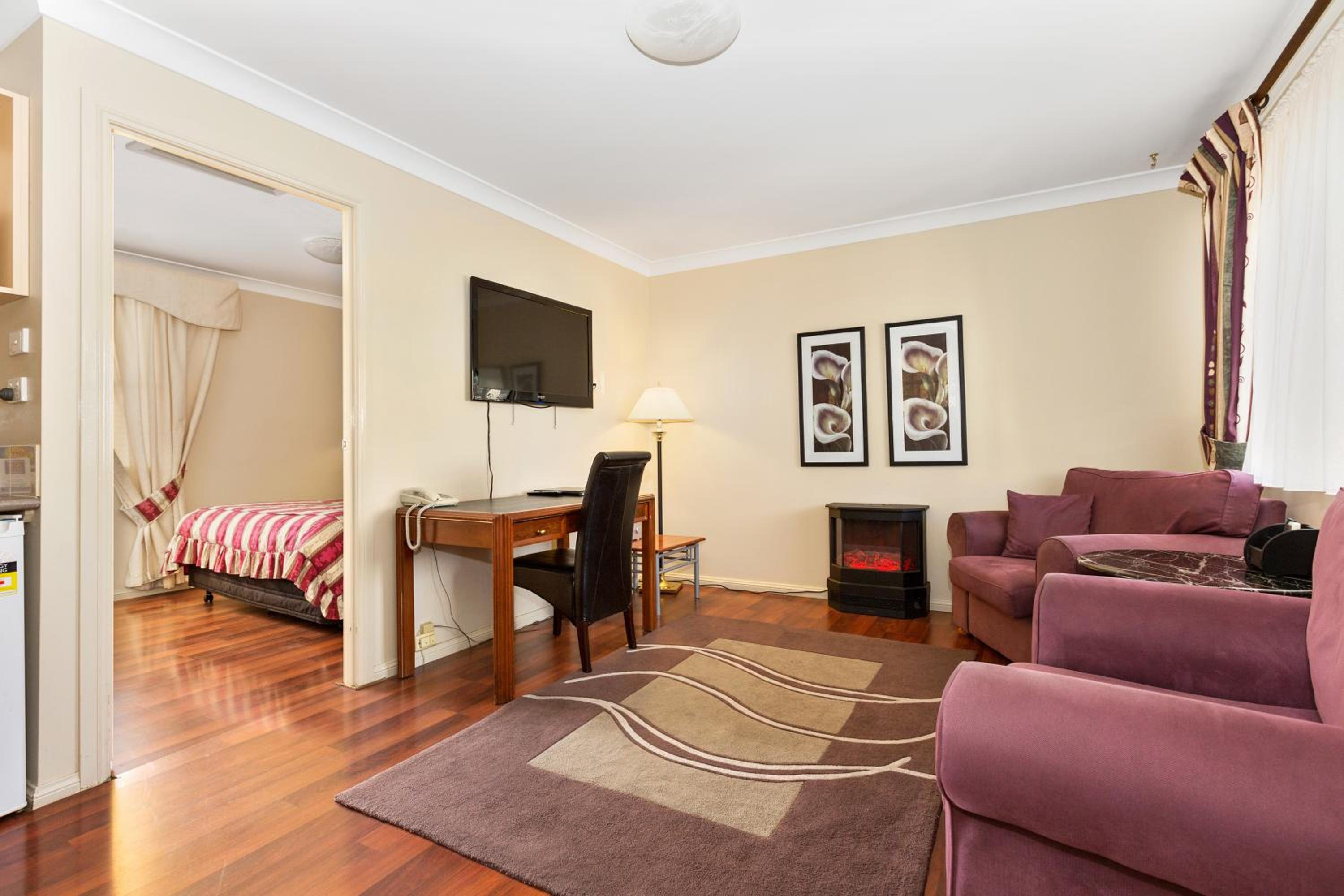 One-Bedroom Suite photo 2