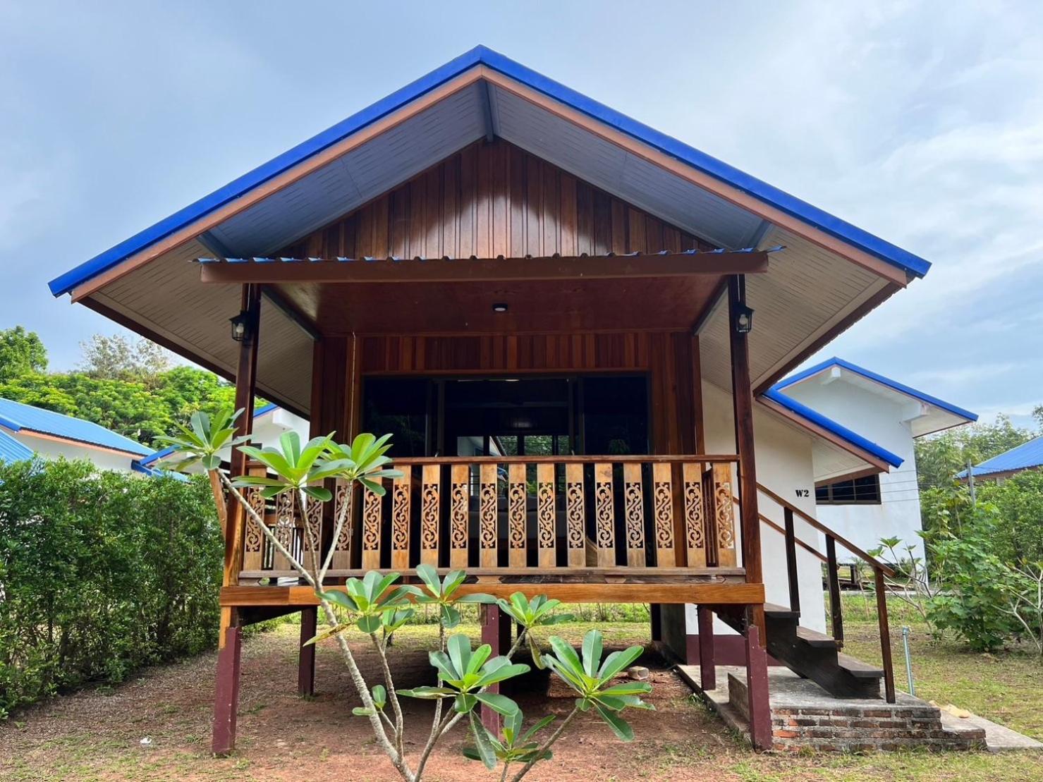 Superior Bungalow - Photo 4