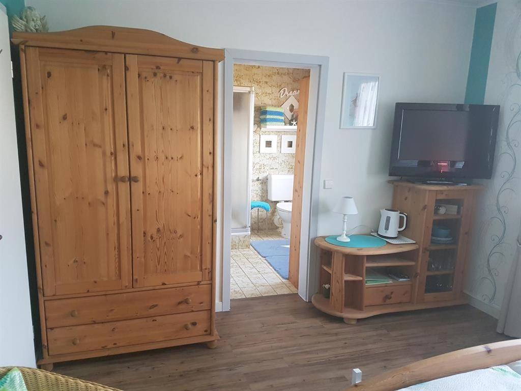 Double Room with Shower photo 1