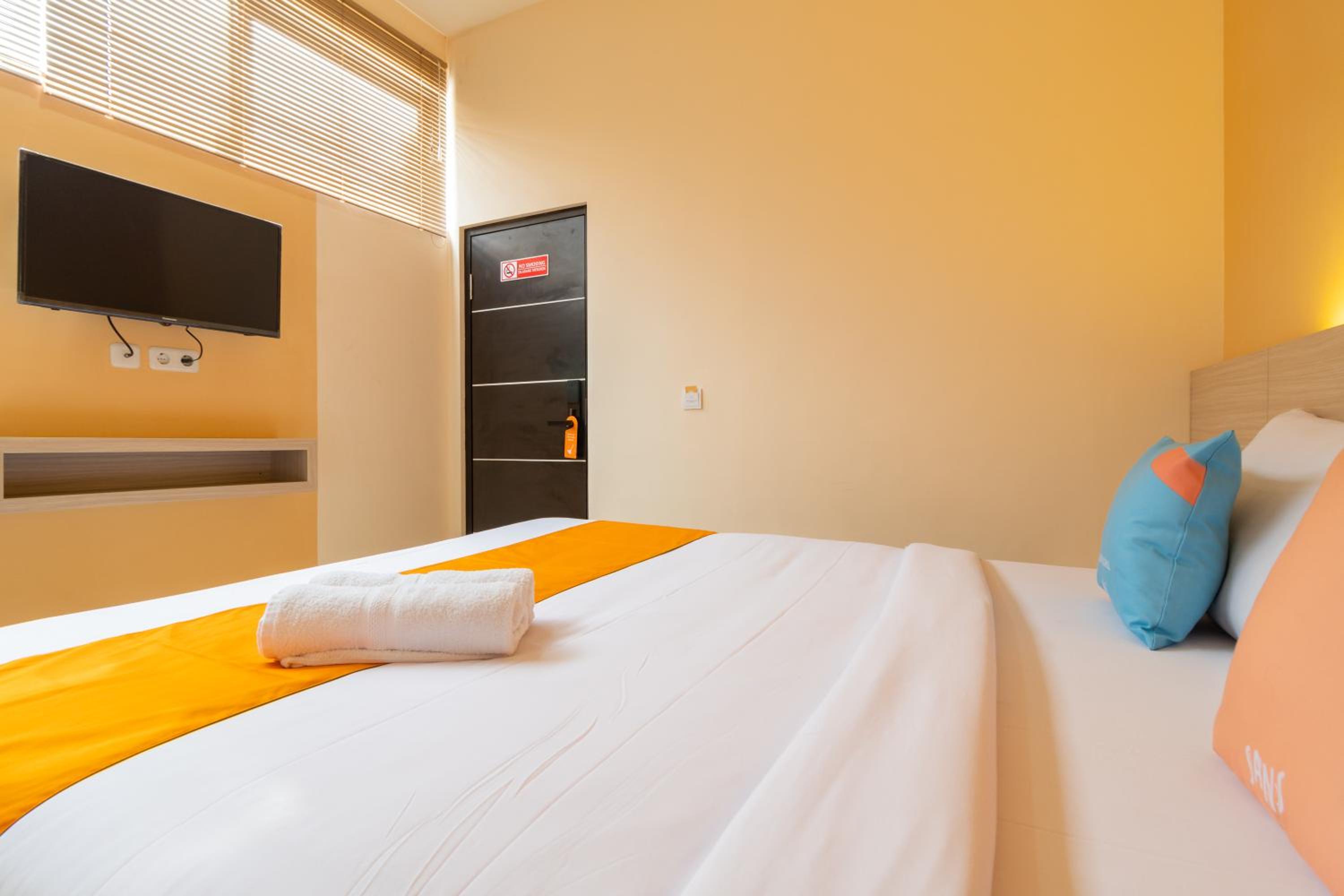 Economy Double Room photo 3