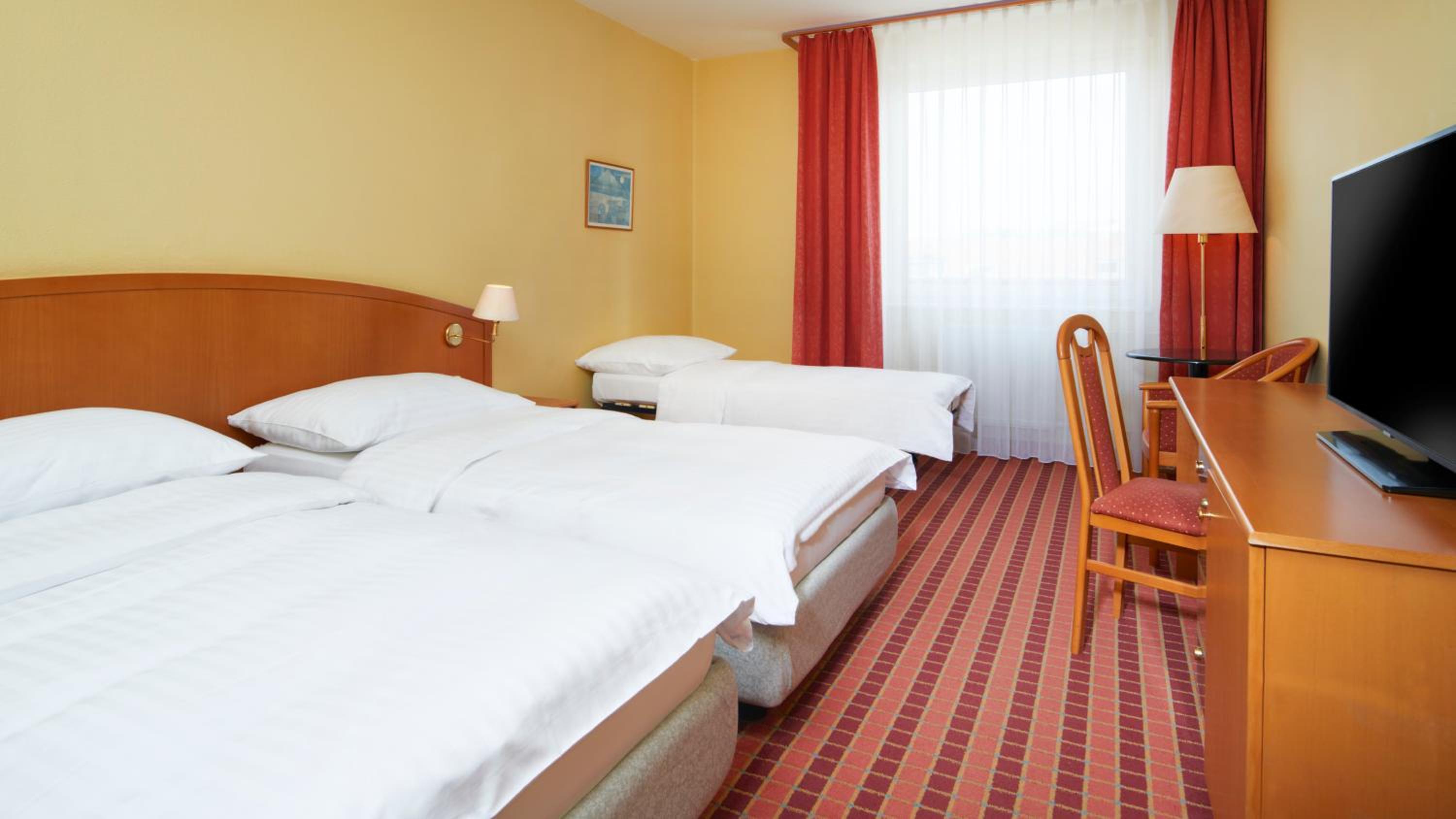 Classic Triple Room - Photo 1