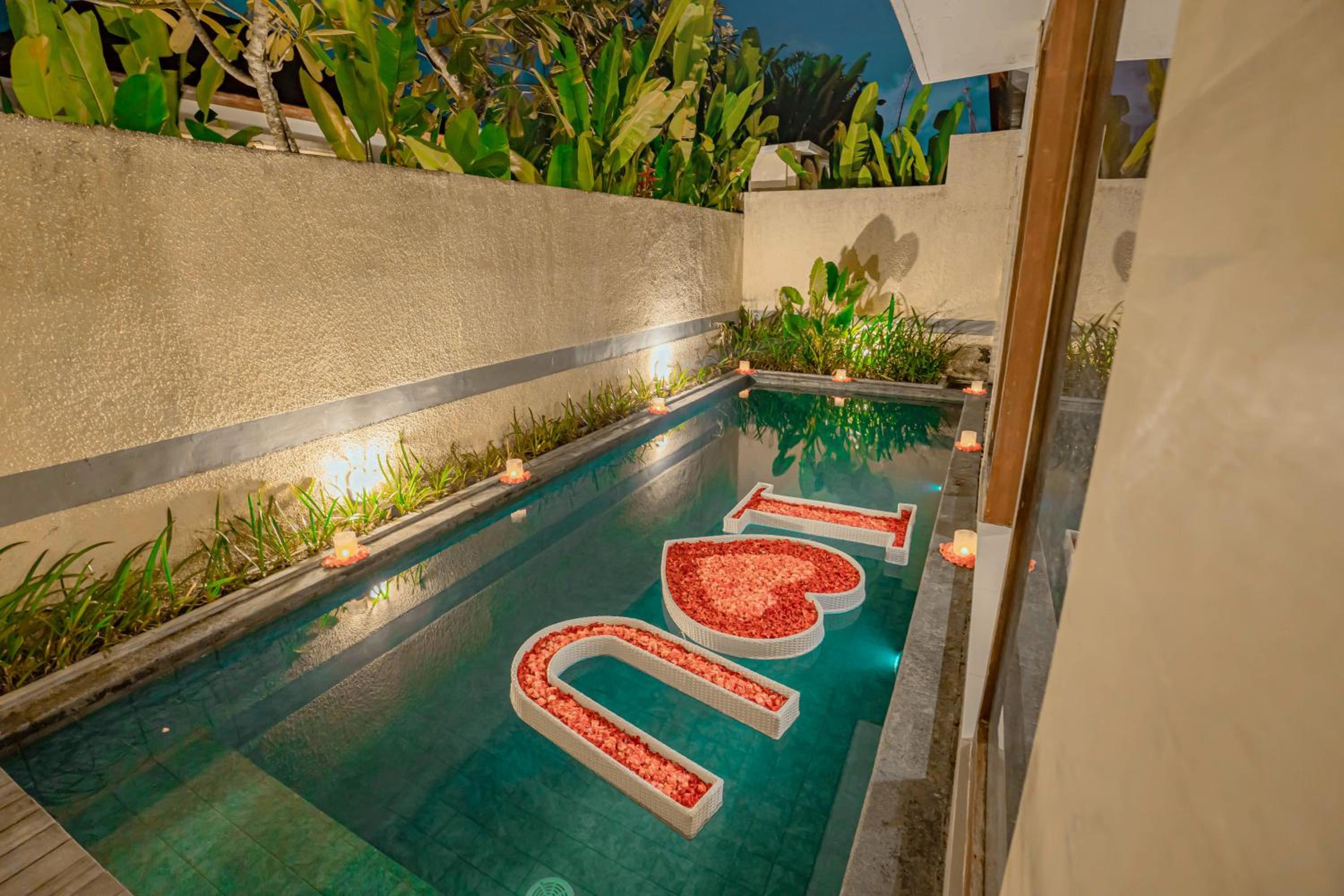 One-Bedroom Villa with Private Pool - Photo 16