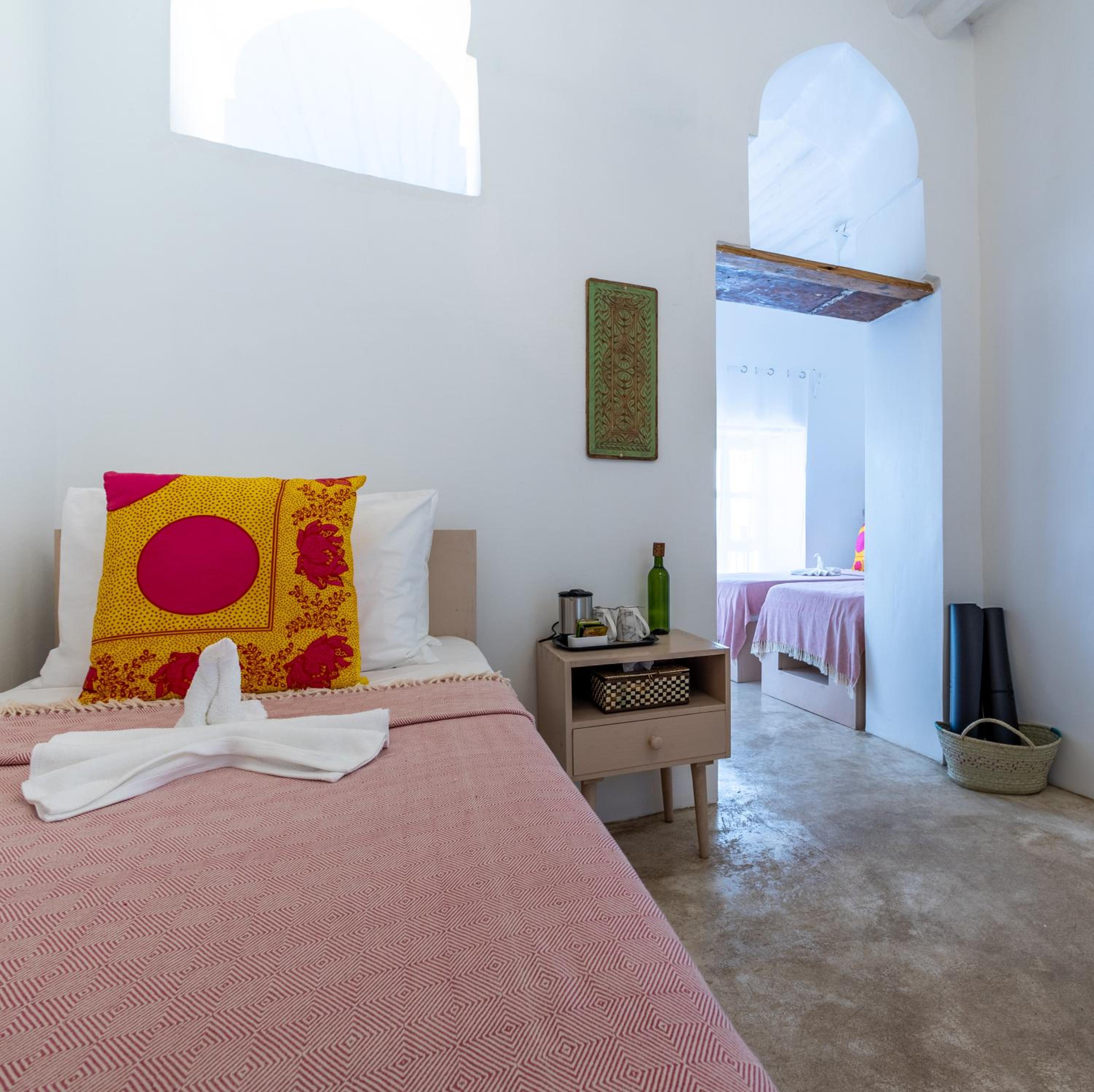 Suite - Photo 16