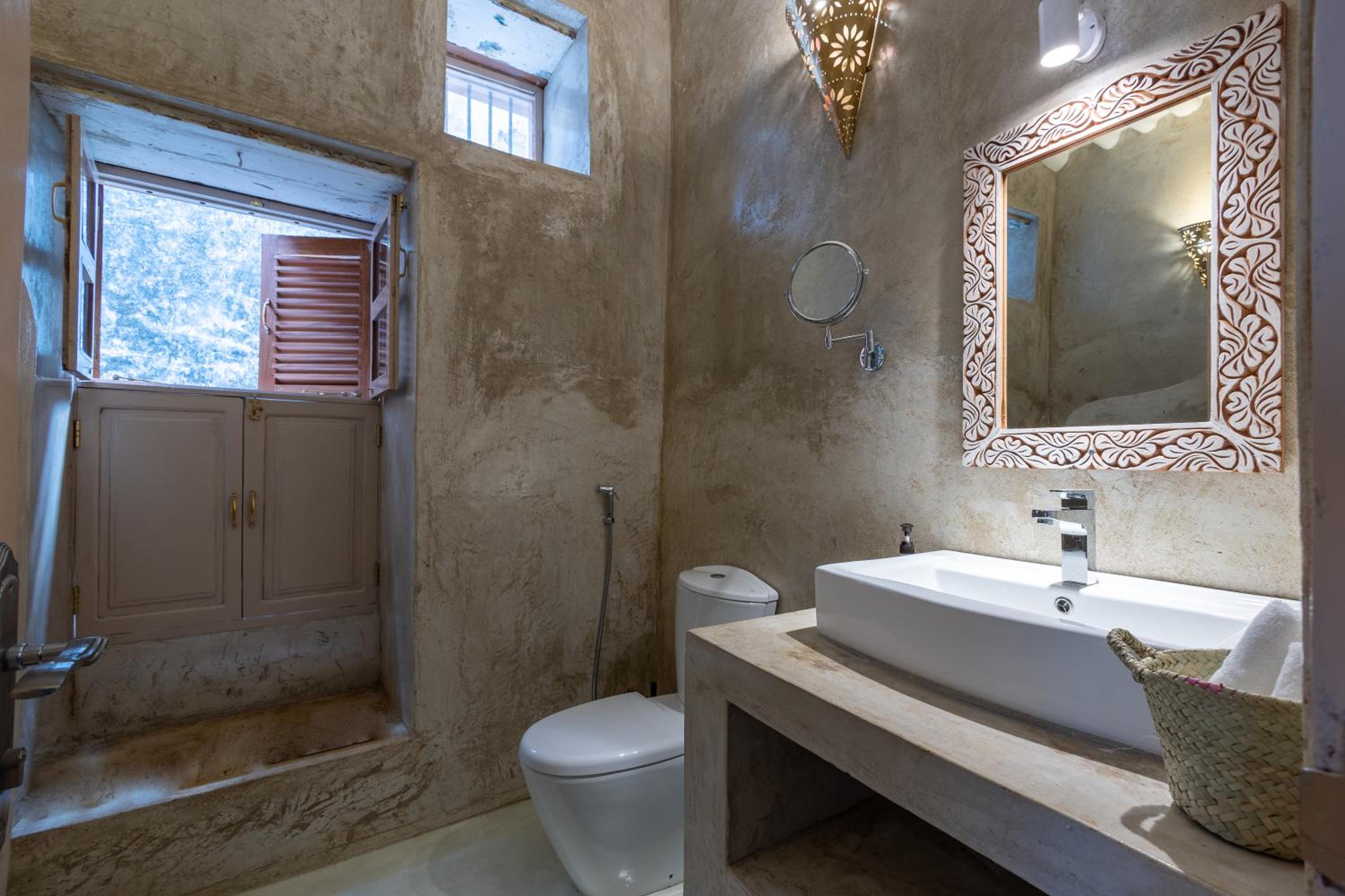 Suite - Photo 7