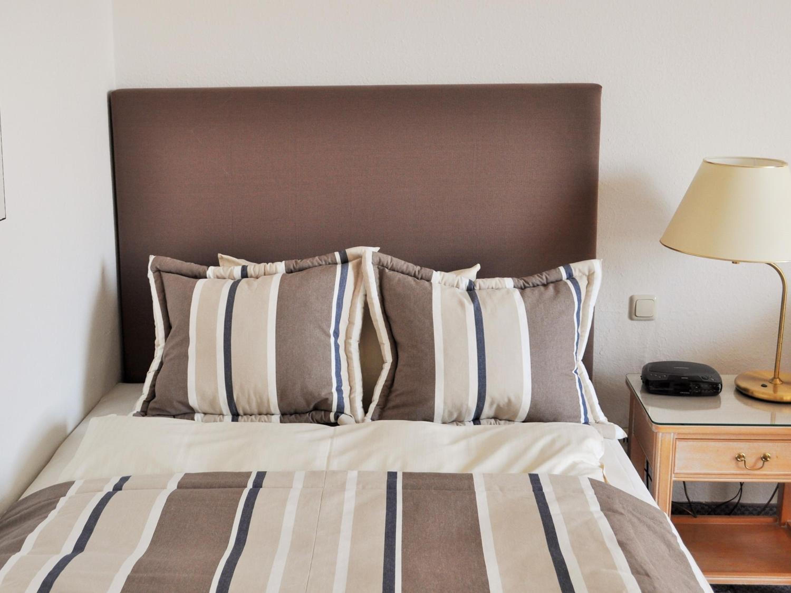 Single Room  - Land Side photo 2