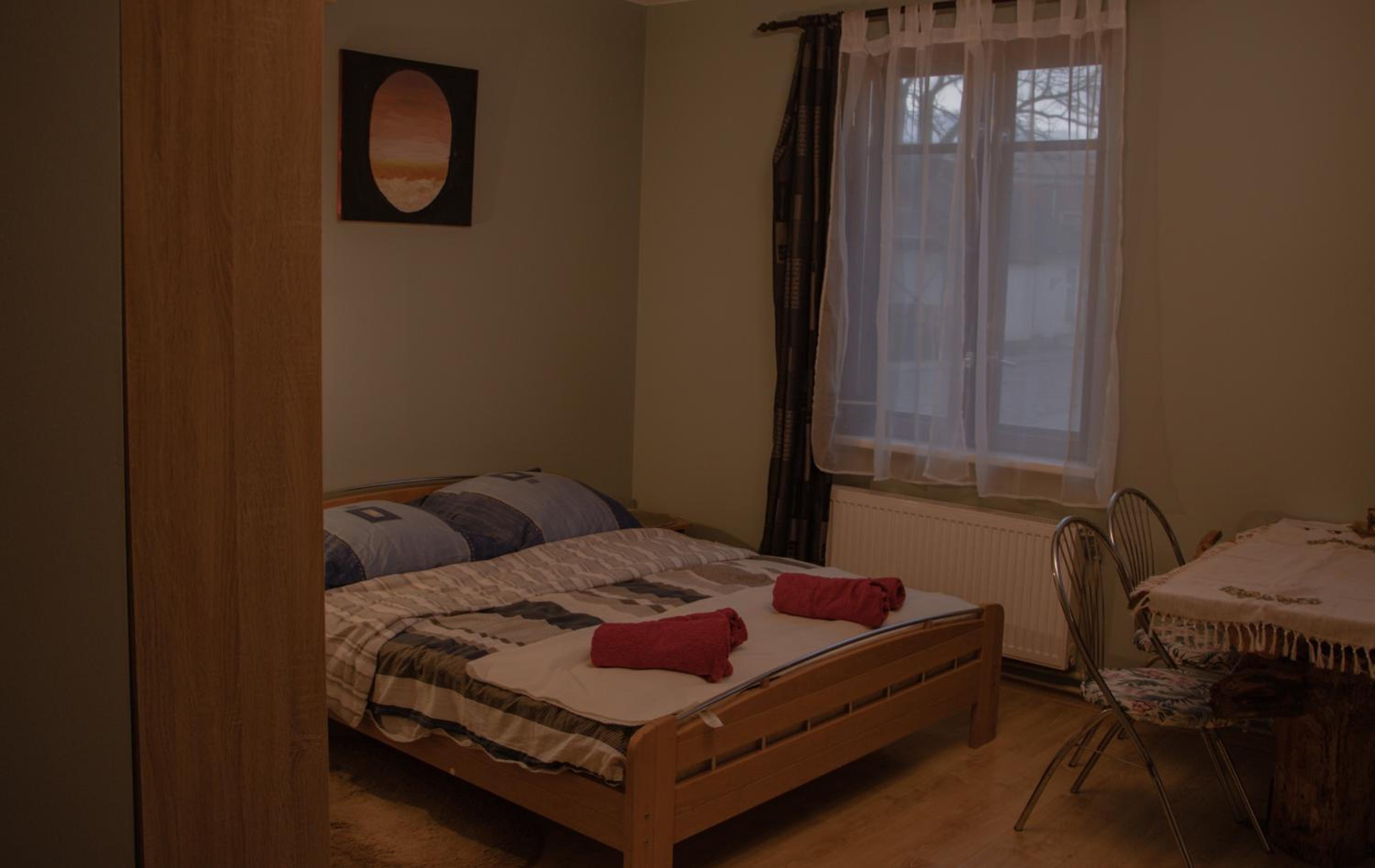 Studio Apartment - Photo 2