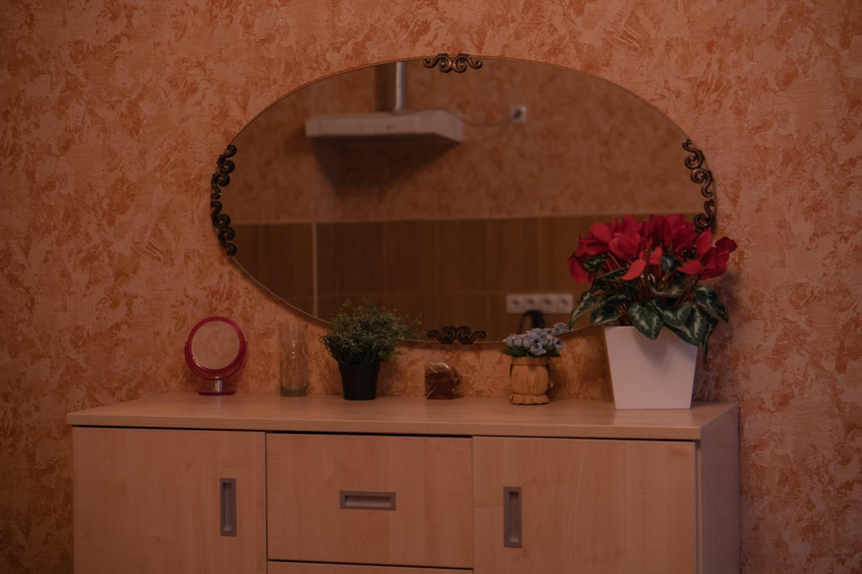 One-Bedroom Apartment - Photo 8