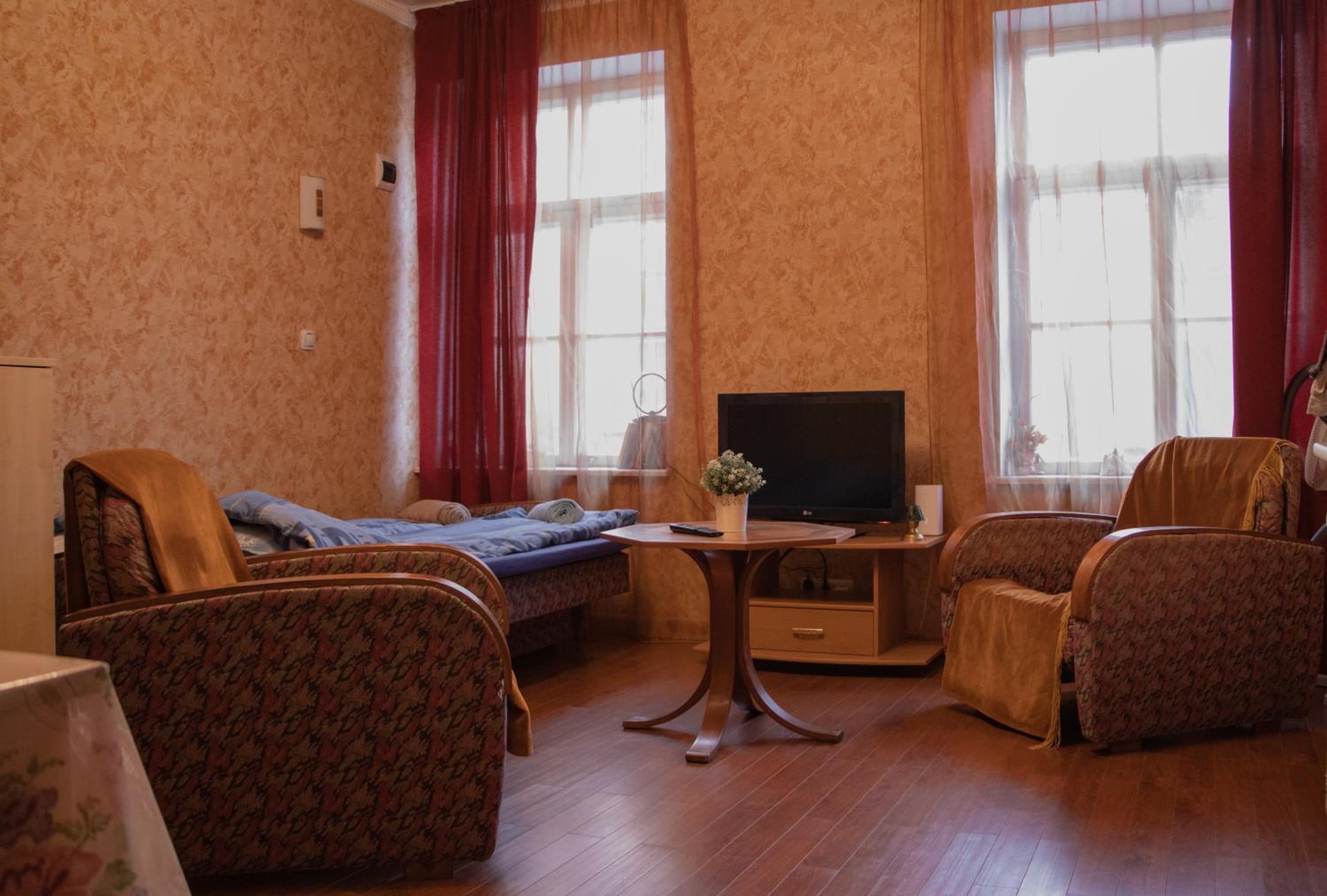One-Bedroom Apartment - Photo 9