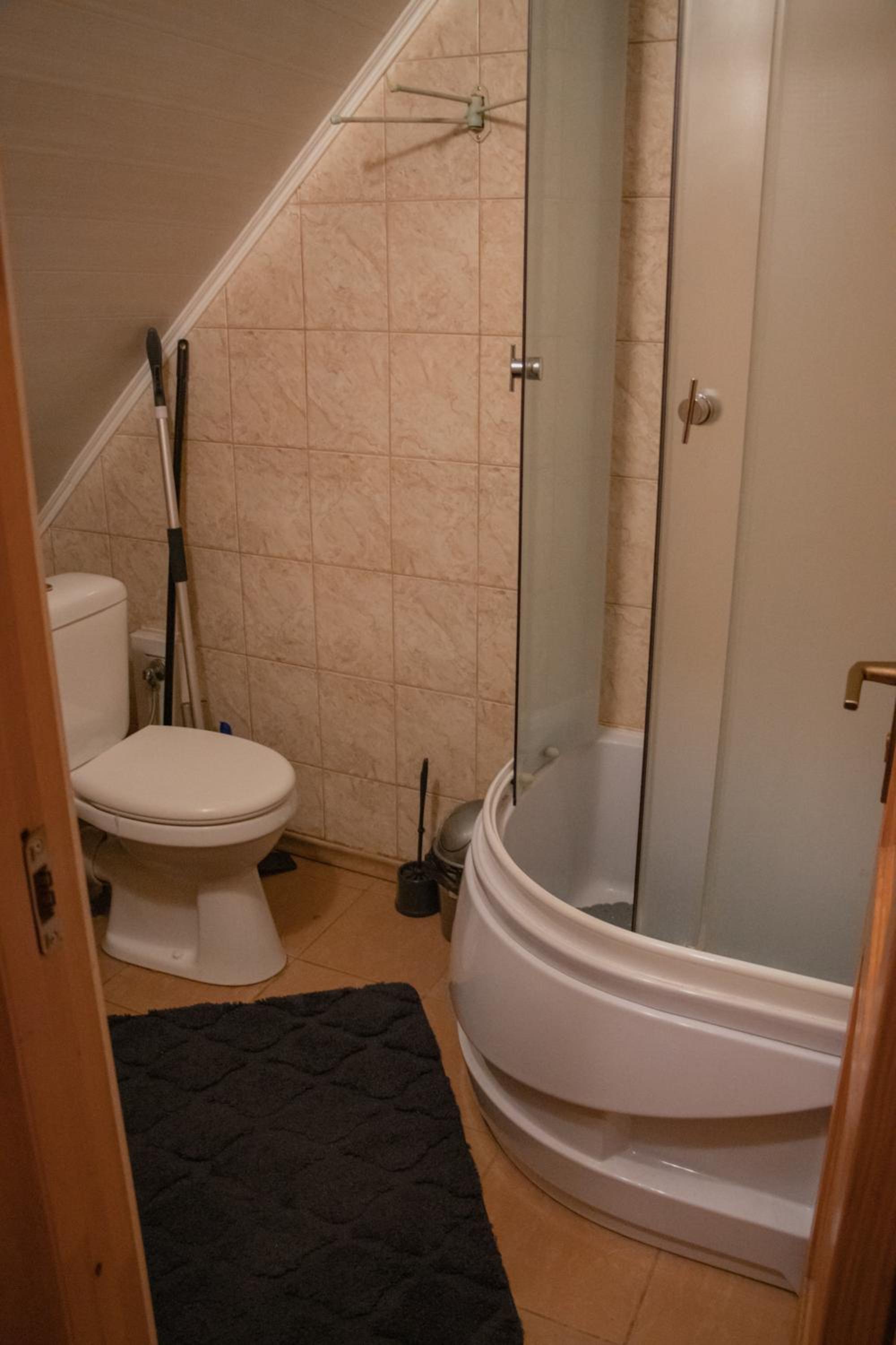 One-Bedroom Apartment - Photo 15