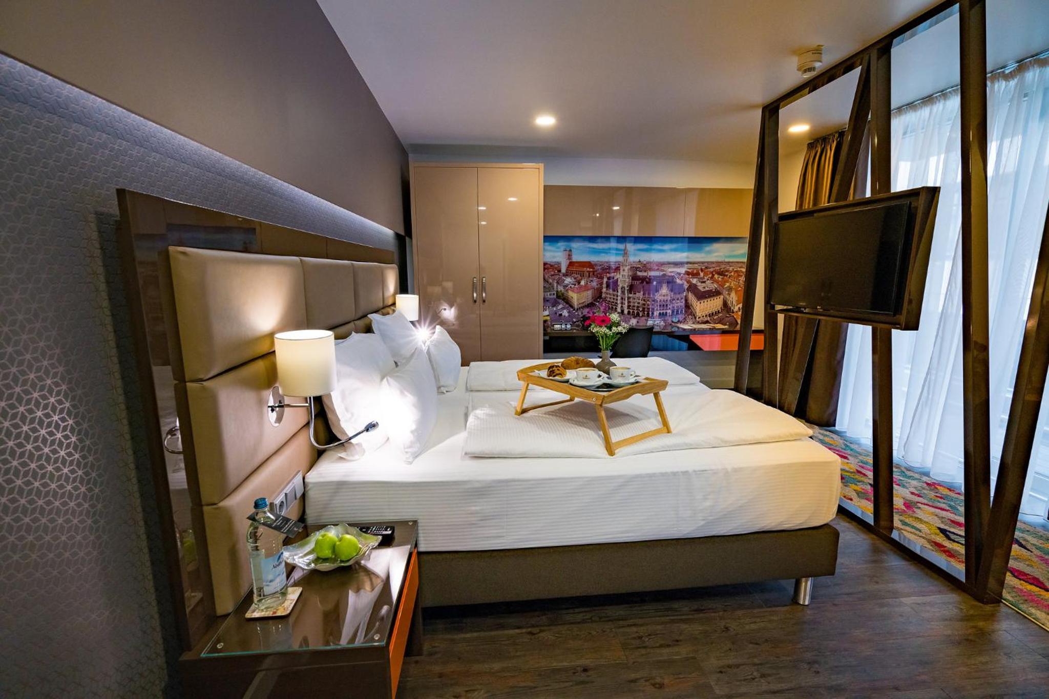 Deluxe Apartment with Balcony