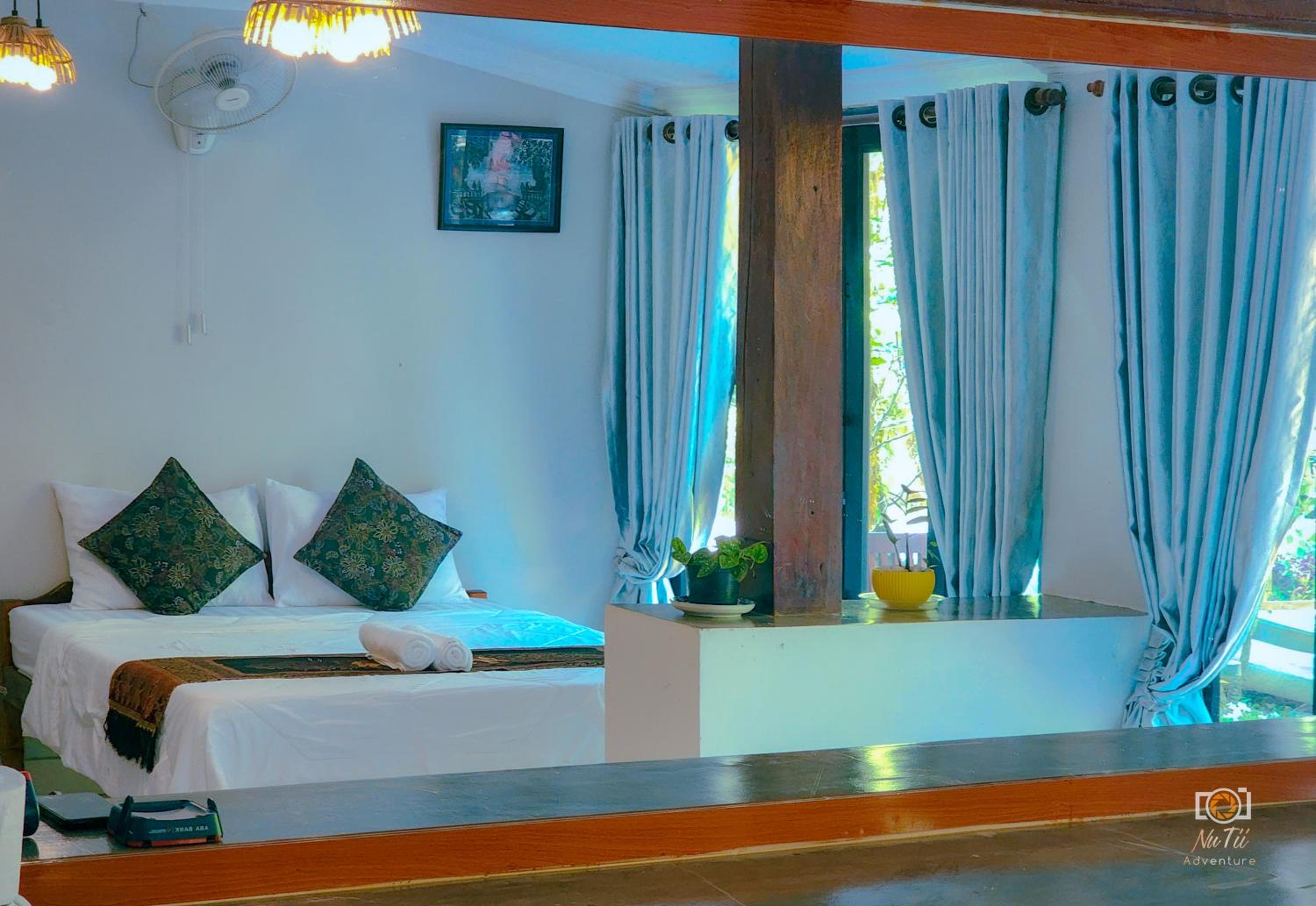 Family Room with Garden View - Photo 5