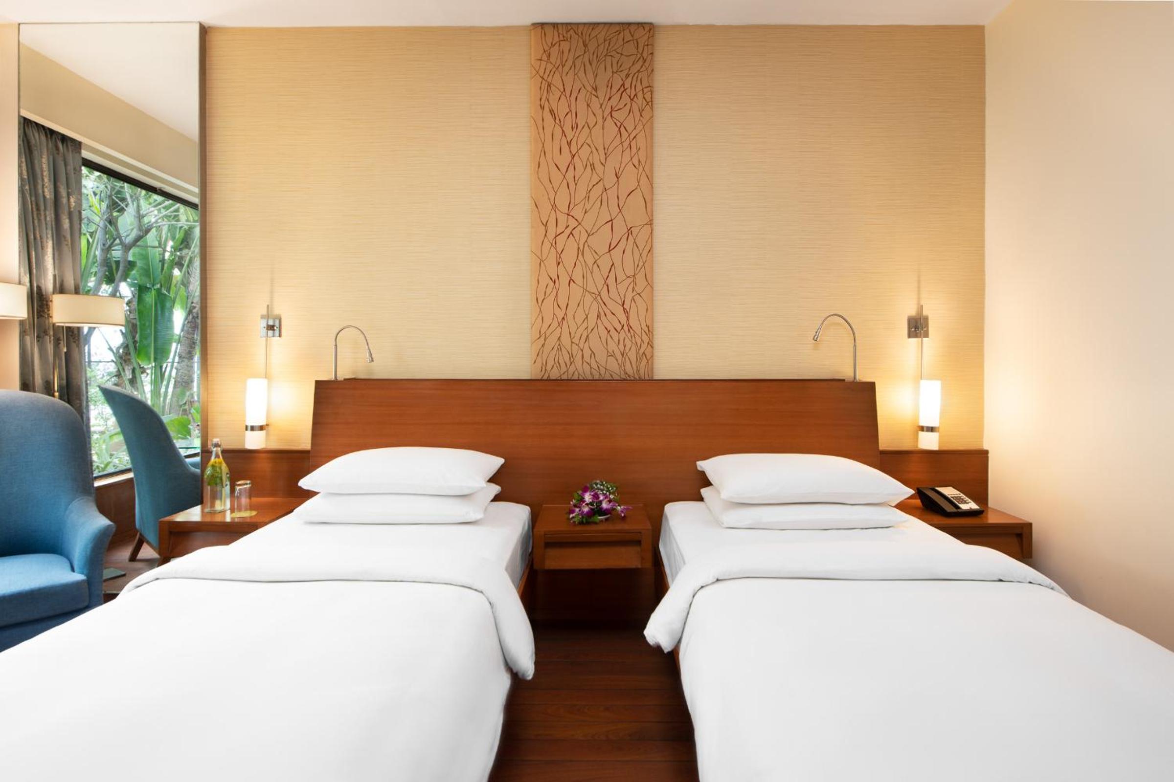 Twin Room - Photo 5
