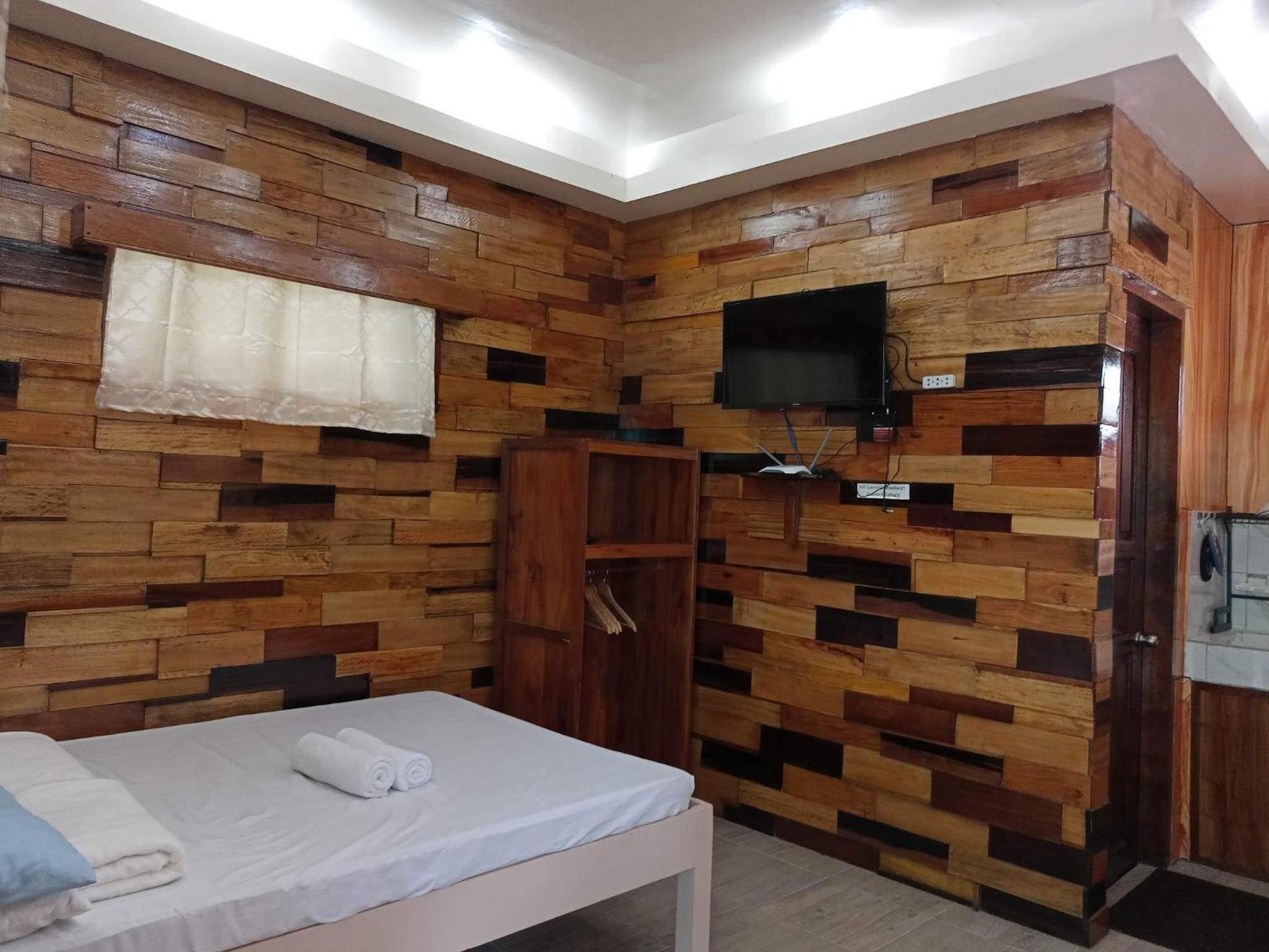 Deluxe Room - Photo 2