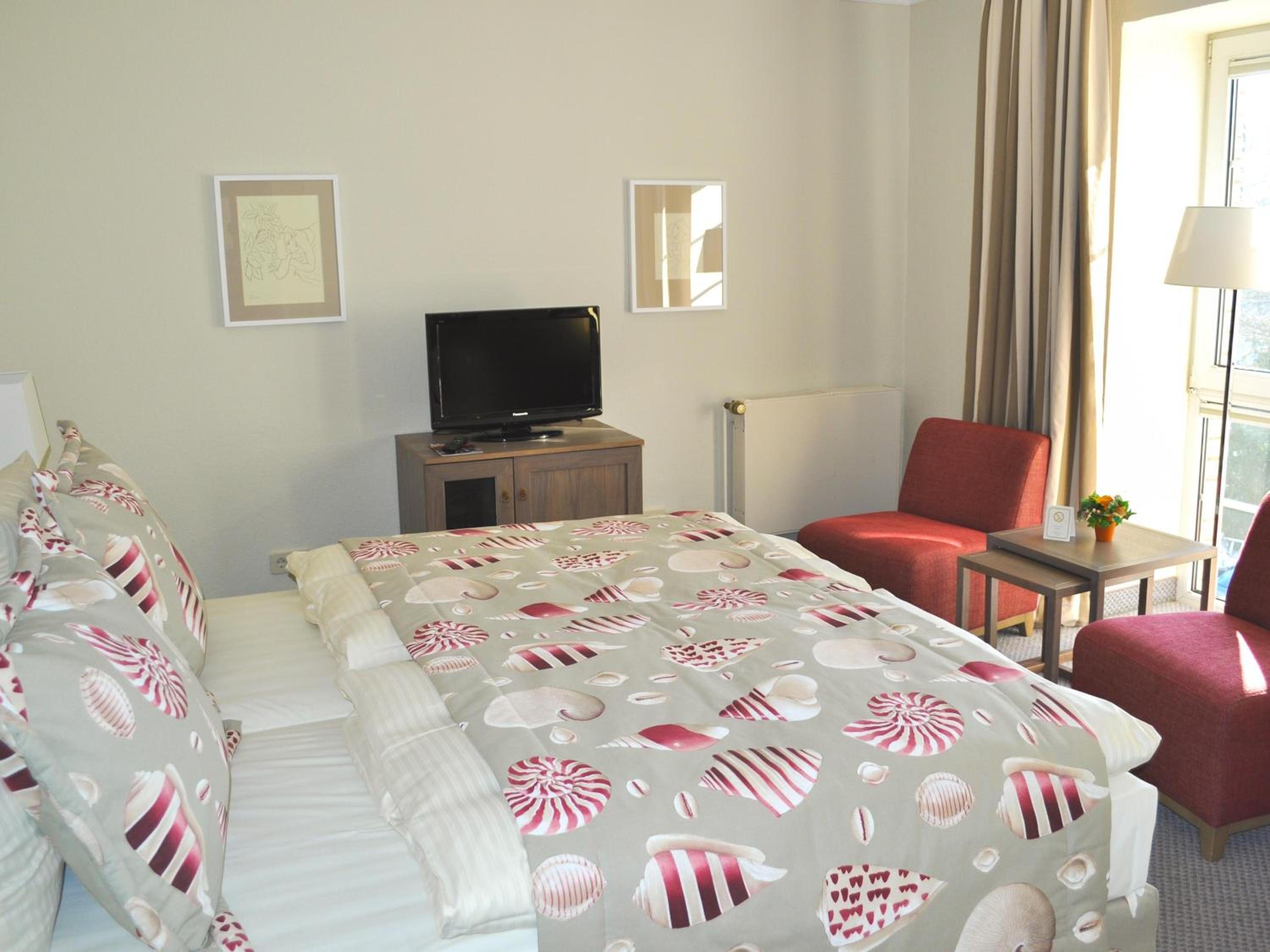 Standard Double Room - Landside photo 2