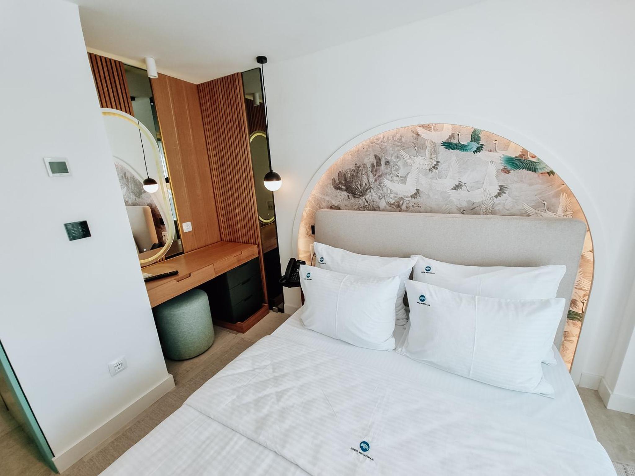 Deluxe Double Room with Balcony and Sea View - Photo 1