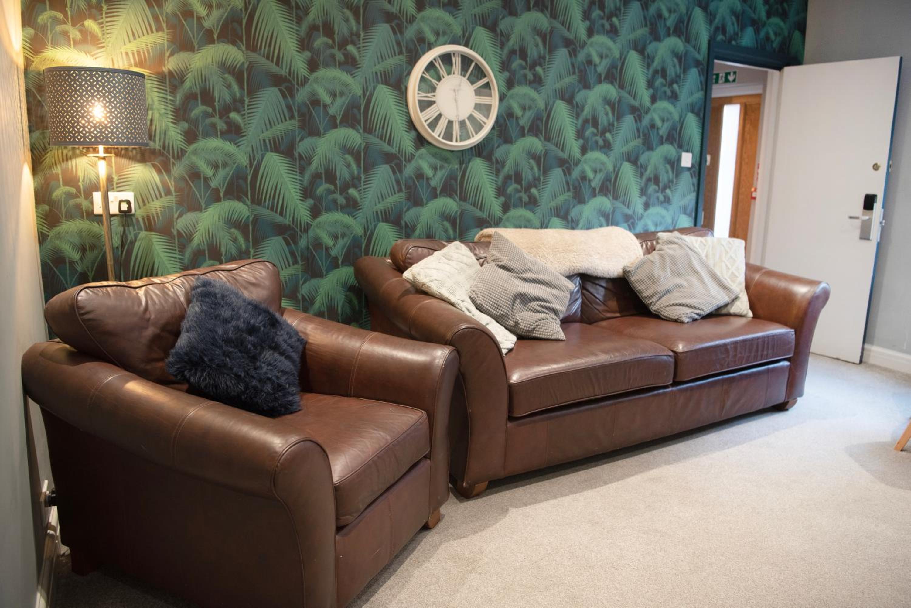 Three Bedroom Apartment (Non Smoking) photo 3